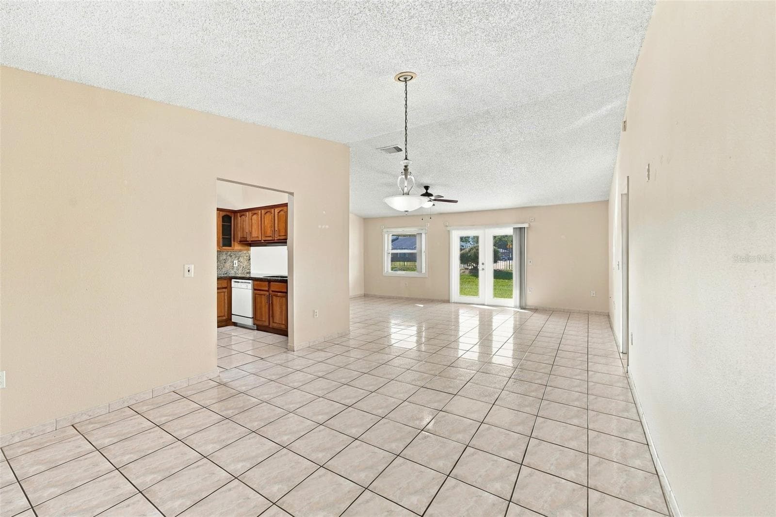 Townhouse at 5800 SAGUNTO ST, ORLANDO, photo 10 of 37