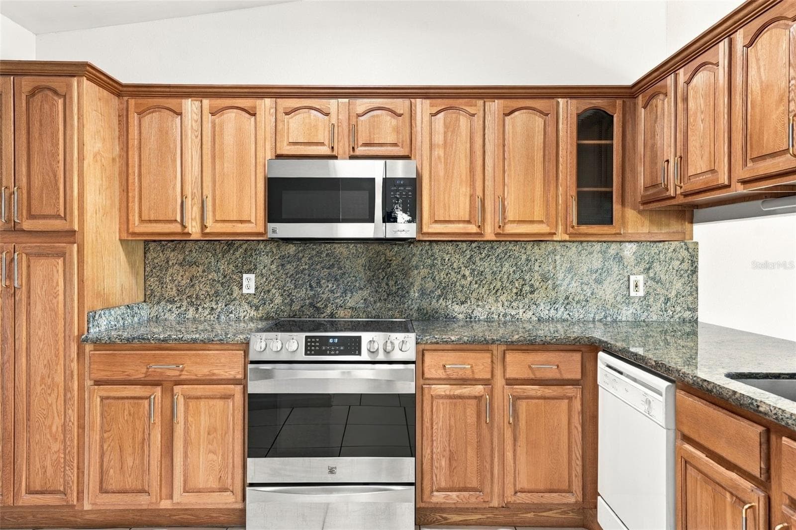 Townhouse at 5800 SAGUNTO ST, ORLANDO, photo 16 of 37