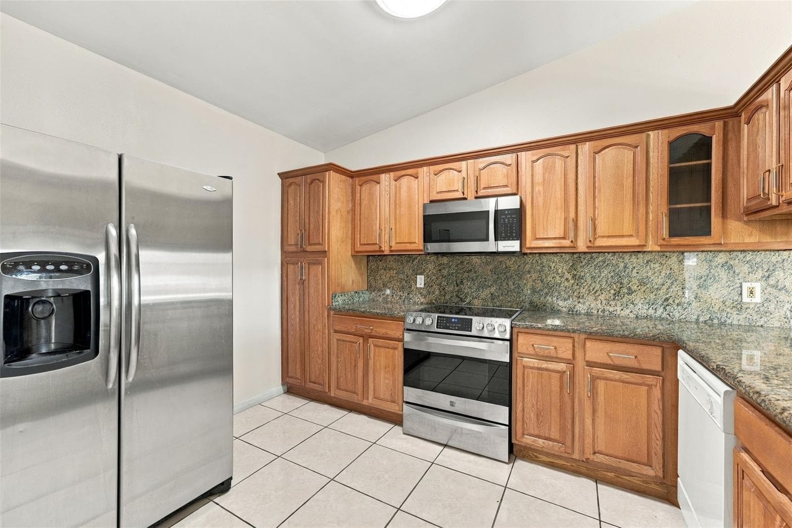 Townhouse at 5800 SAGUNTO ST, ORLANDO, photo 18 of 37