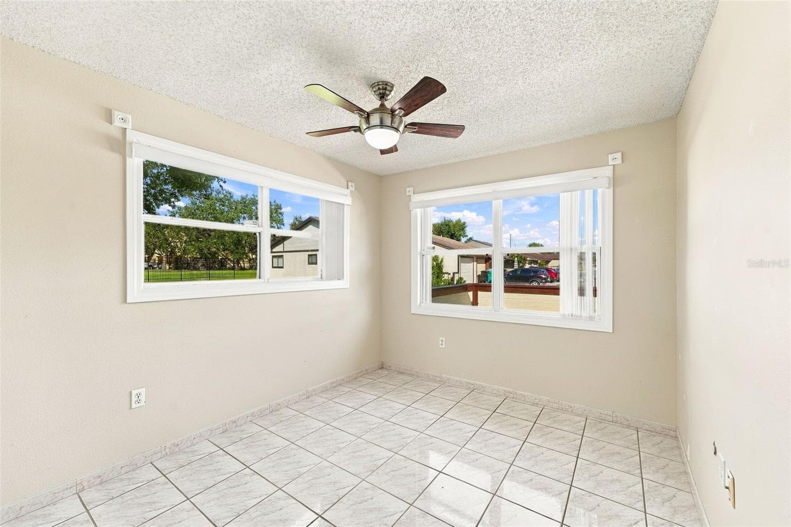 Townhouse at 5800 SAGUNTO ST, ORLANDO, photo 28 of 37