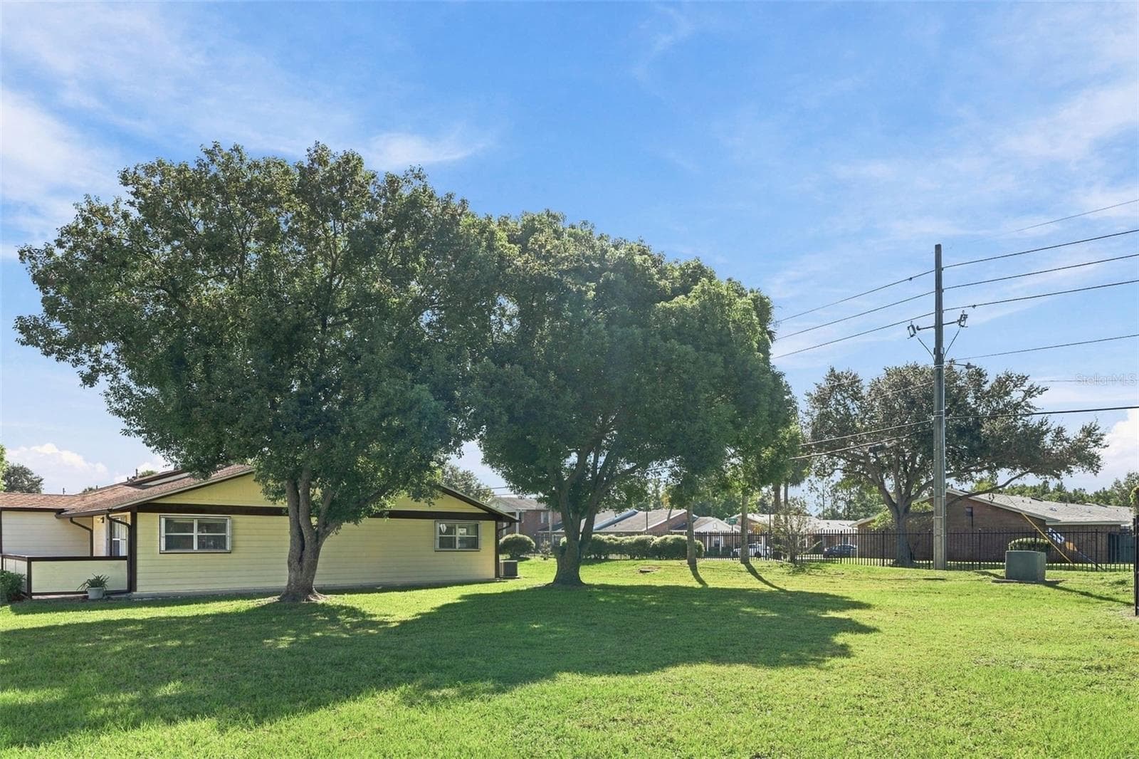 Townhouse at 5800 SAGUNTO ST, ORLANDO, photo 34 of 37
