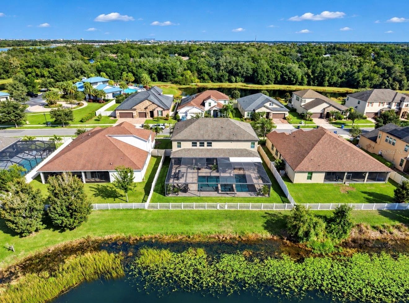YOUR DREAM HOME! - 10411 CARDERA DR, RIVERVIEW