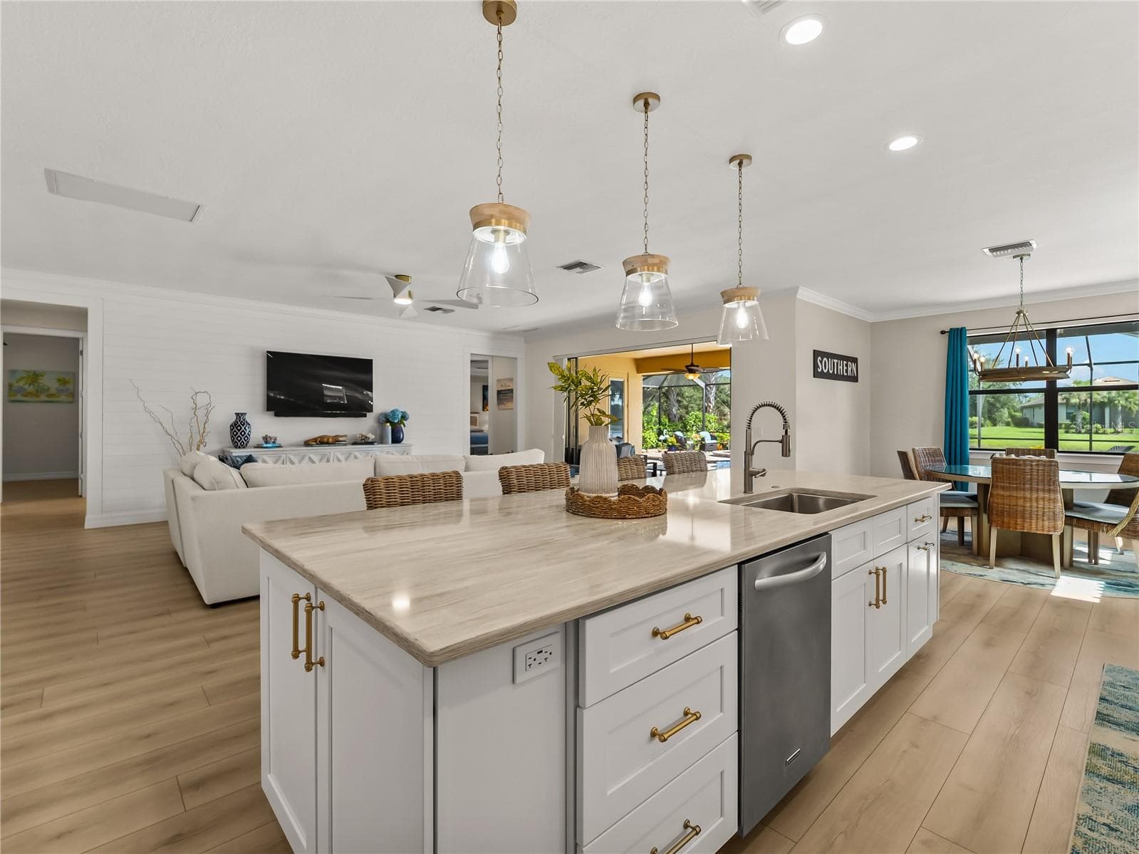 Single Family Residence at 19864 PETRINO ST, VENICE, photo 19 of 78