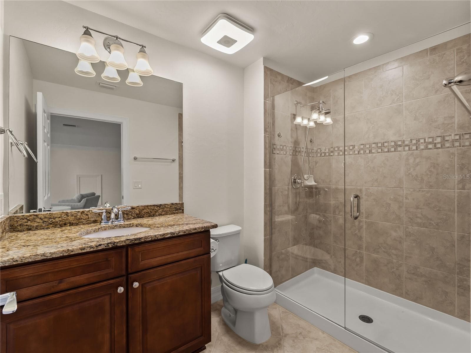 Bathroom 4 - 19864 PETRINO ST, VENICE