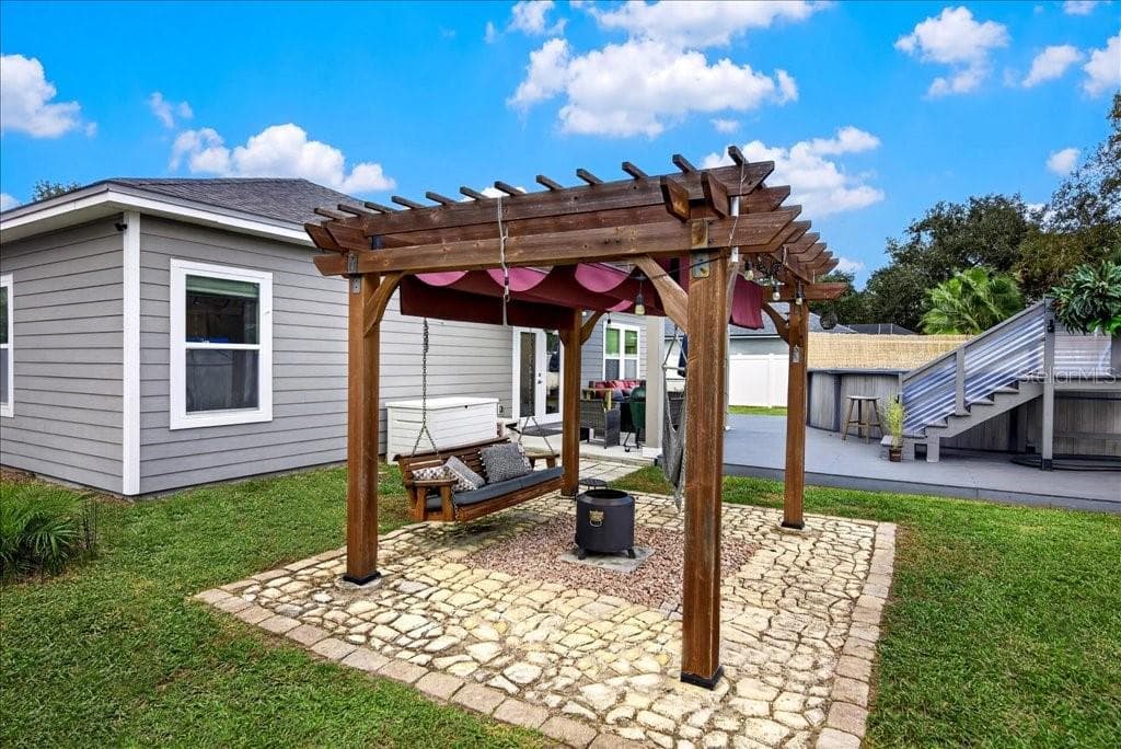 Single Family Residence at 30 RANWOOD LN, PALM COAST, photo 5 of 40