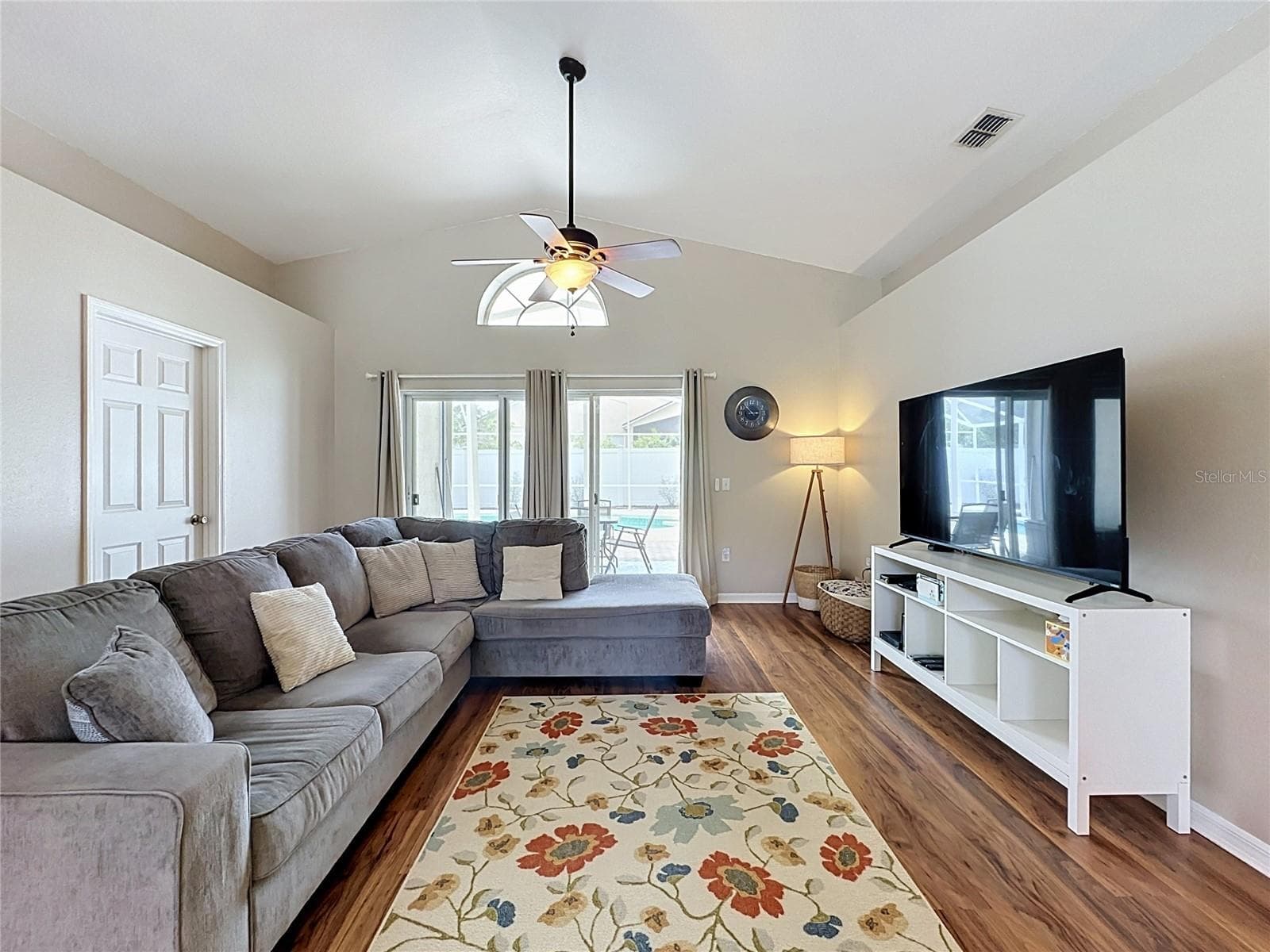 Single Family Residence at 866 KNIGHTSBRIDGE CIR, DAVENPORT, photo 5 of 58