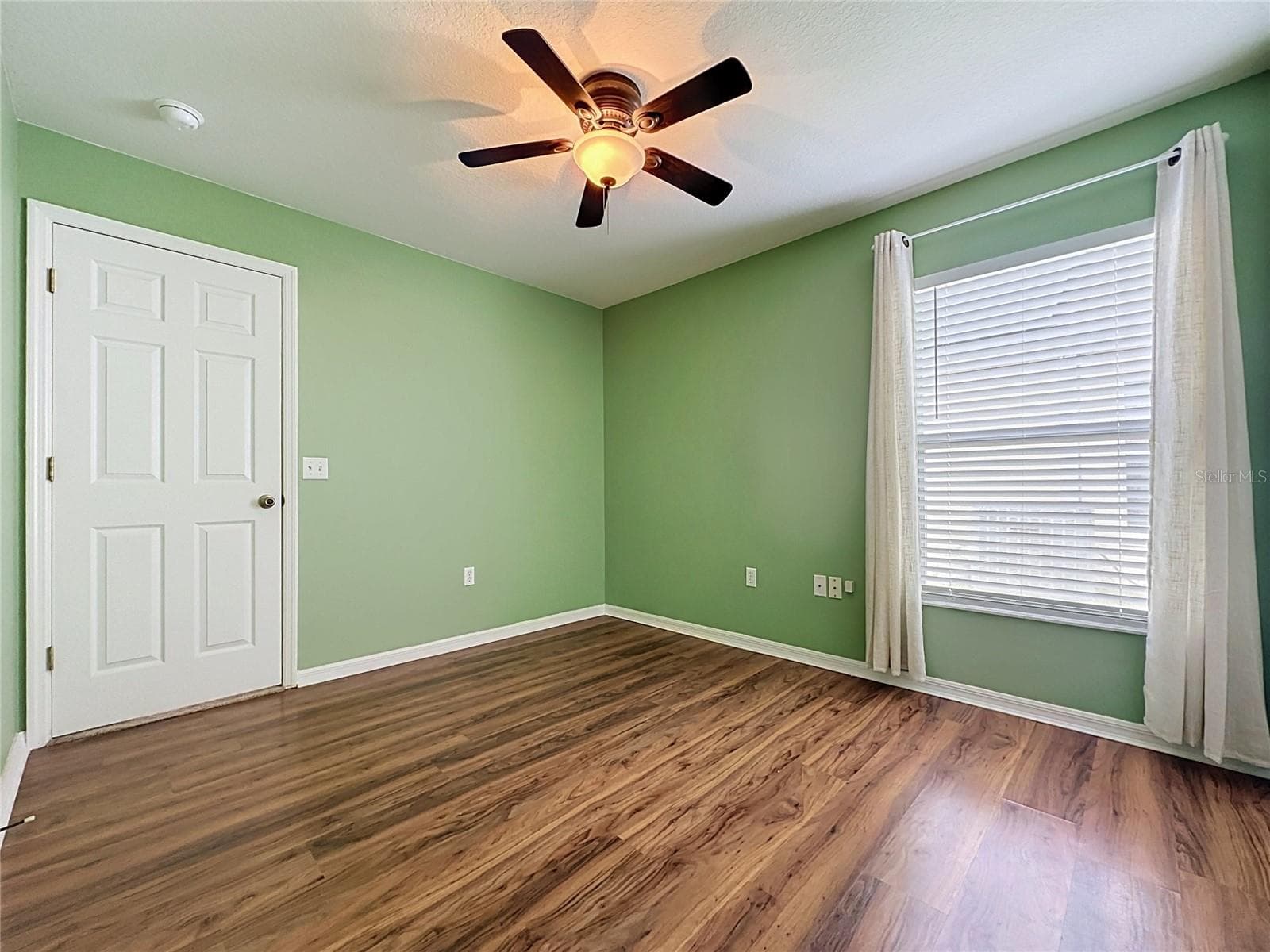 Single Family Residence at 866 KNIGHTSBRIDGE CIR, DAVENPORT, photo 35 of 58
