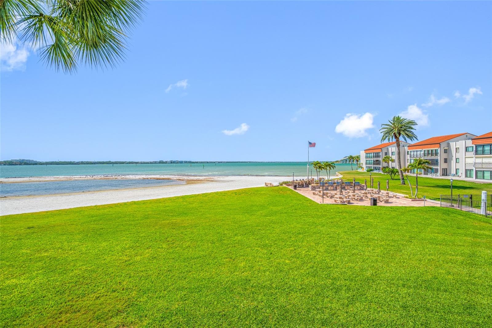 Condominium at 865 S GULFVIEW BLVD #202, CLEARWATER, photo 26 of 48