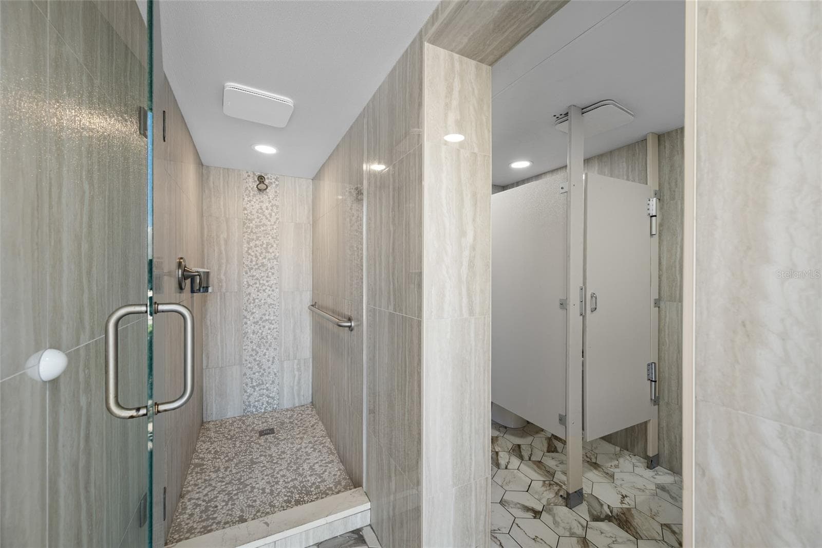 Pool Bathroom - 865 S GULFVIEW BLVD #202, CLEARWATER