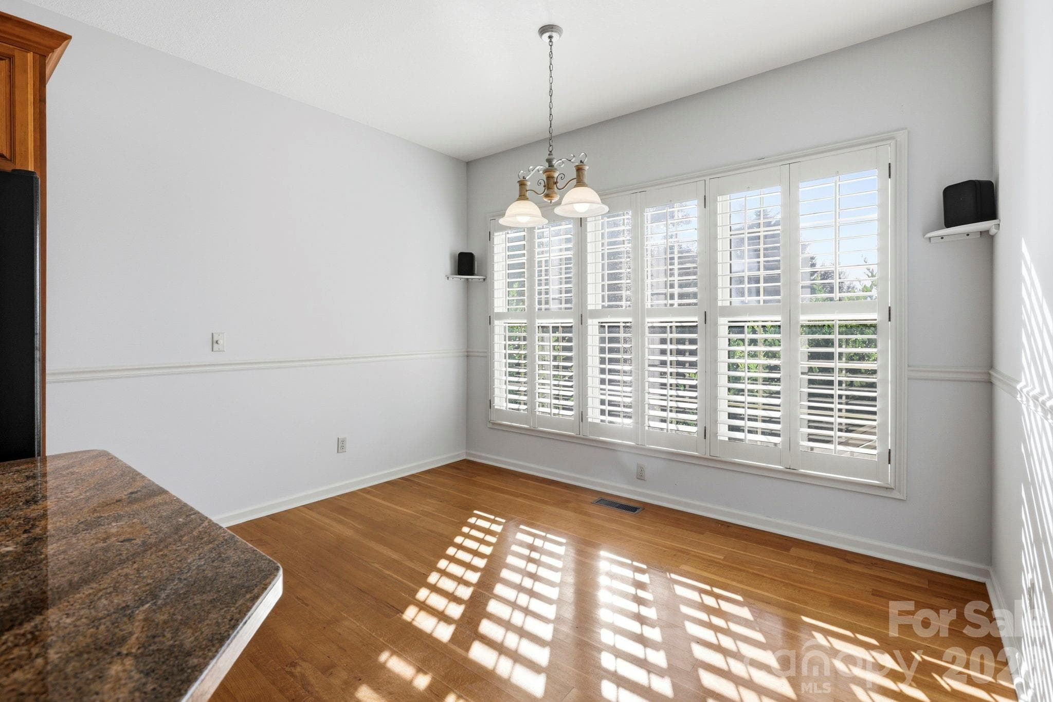 Eat In Kitchen with View - 17 Ashton Forest Court, Hendersonville