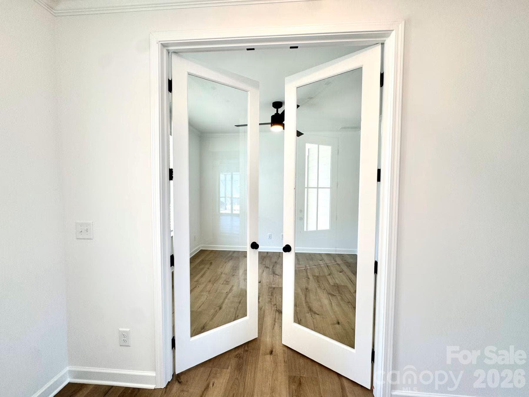 Single Family Residence at 2568 Cornelius Place NW, Concord, photo 5 of 23