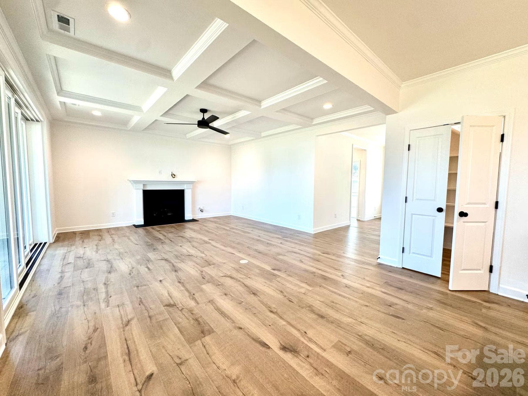 Single Family Residence at 2568 Cornelius Place NW, Concord, photo 8 of 23