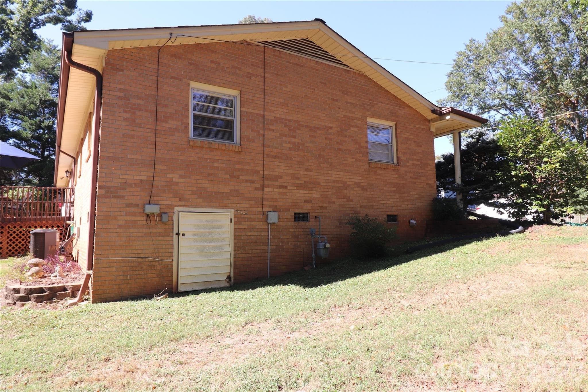 Single Family Residence at 2157 Ridgewood Drive, Gastonia, photo 25 of 26