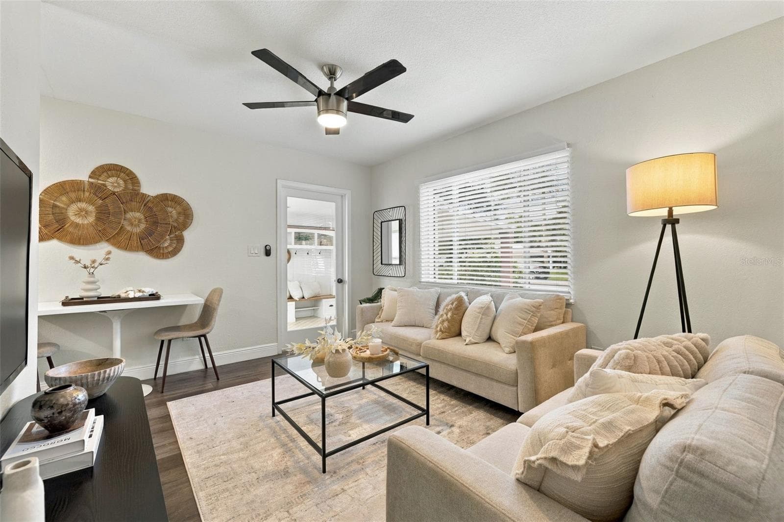 Living Room - 1548 CANTERBURY RD N, ST PETERSBURG