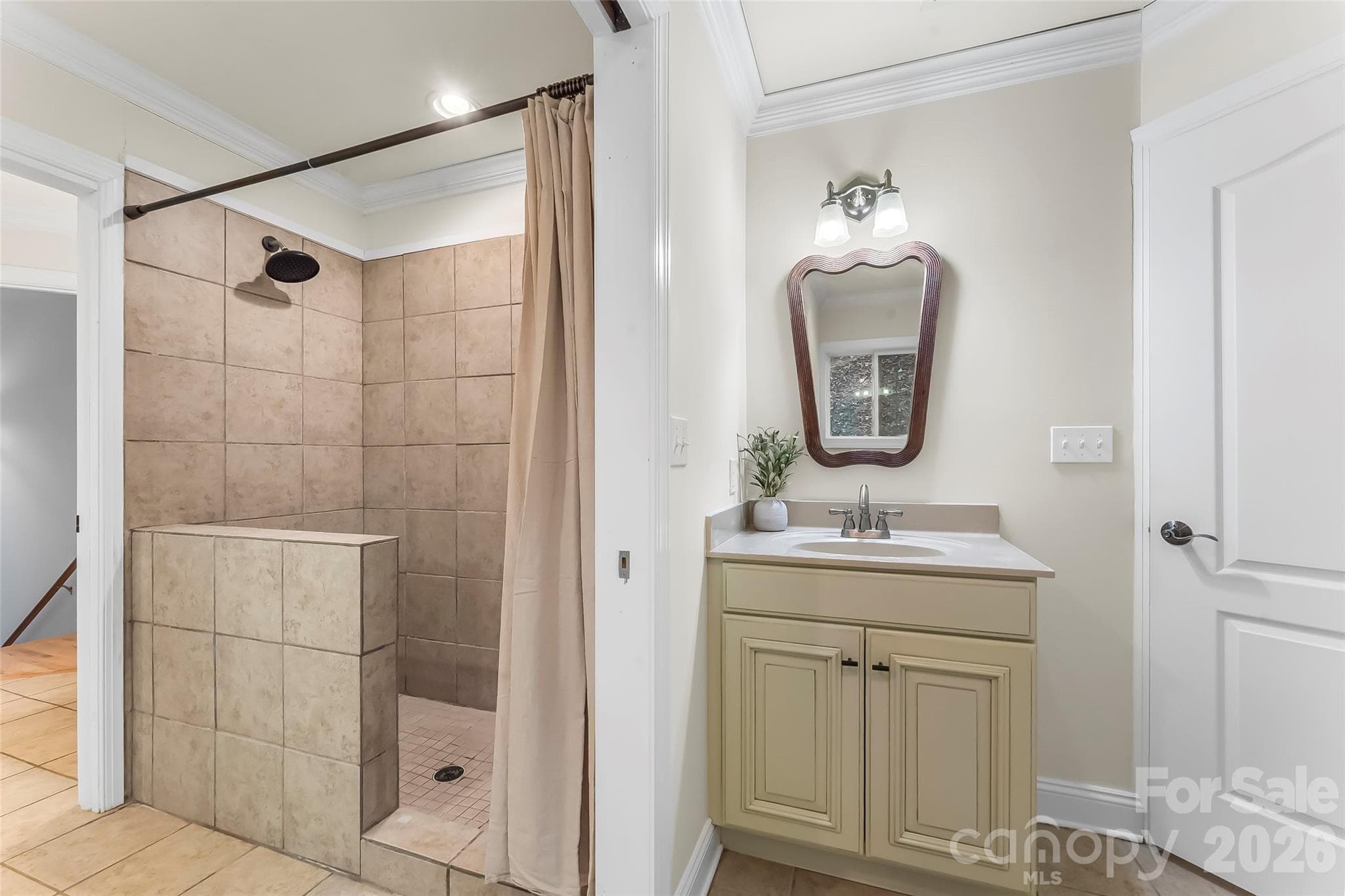 second floor Shower - 237 Mallard Road, Lake Lure