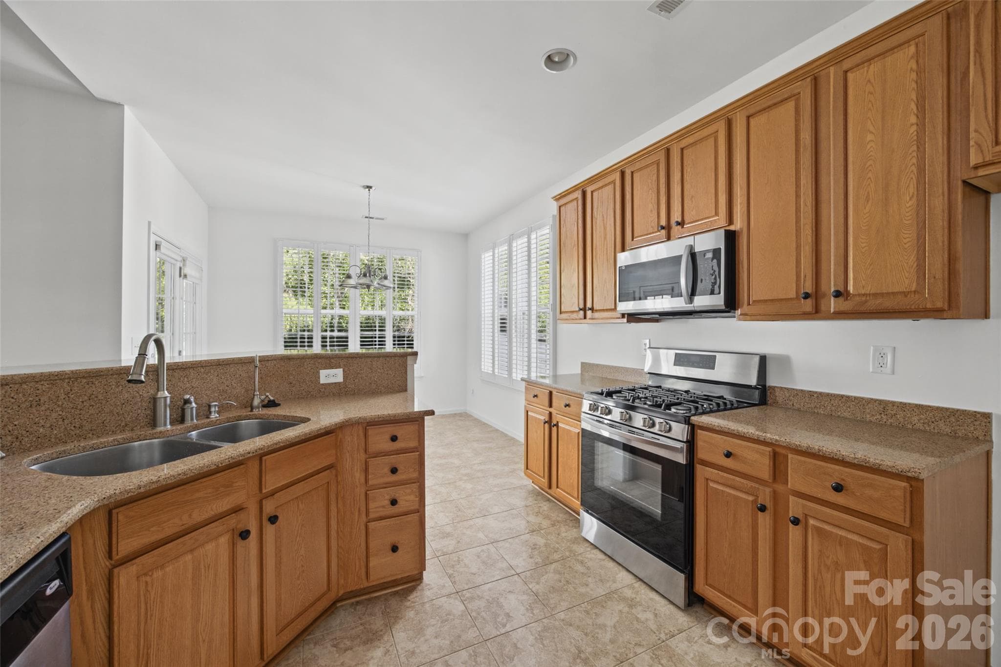 Single Family Residence at 3173 Pine Bluff Way, Indian Land, photo 16 of 45