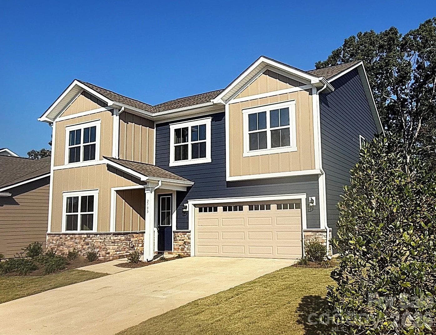 2700 Phoenix Court