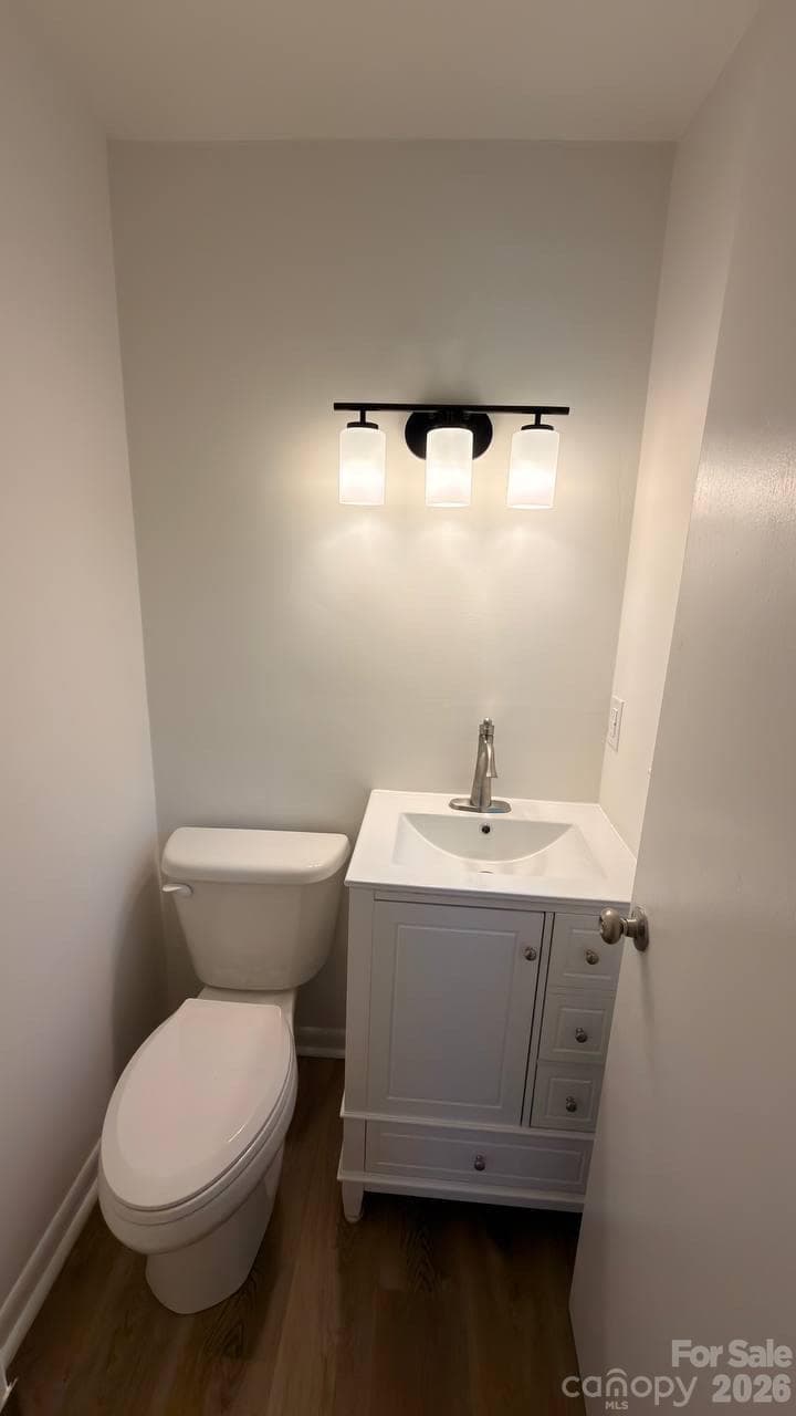 half bath In master bedroom main floor - 169 8th Avenue SW, Conover