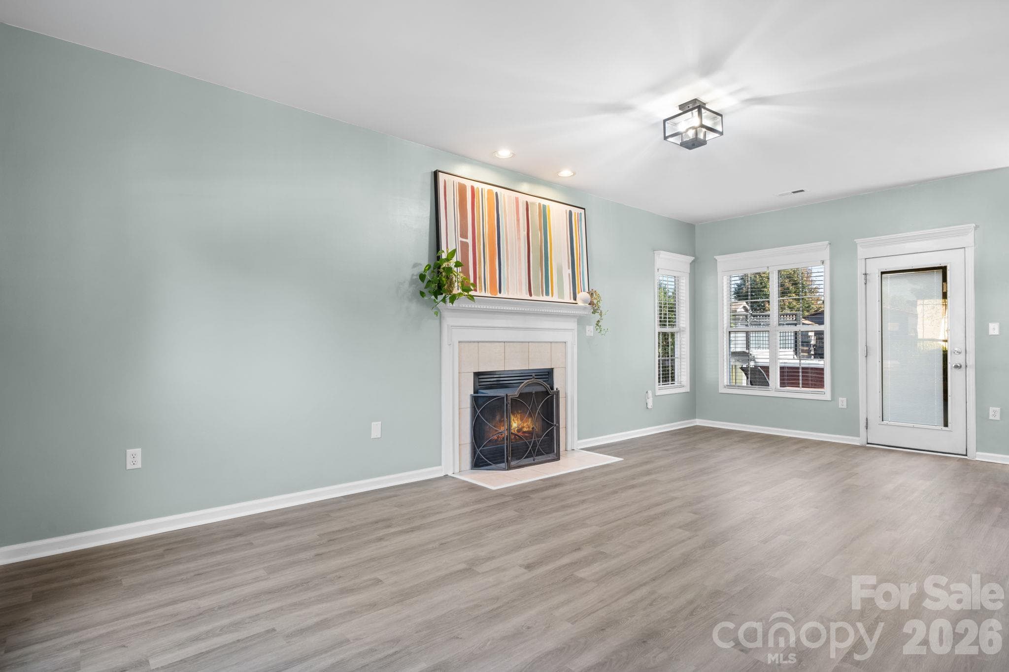 Single Family Residence at 3839 Bent Creek Drive SW, Concord, photo 4 of 36