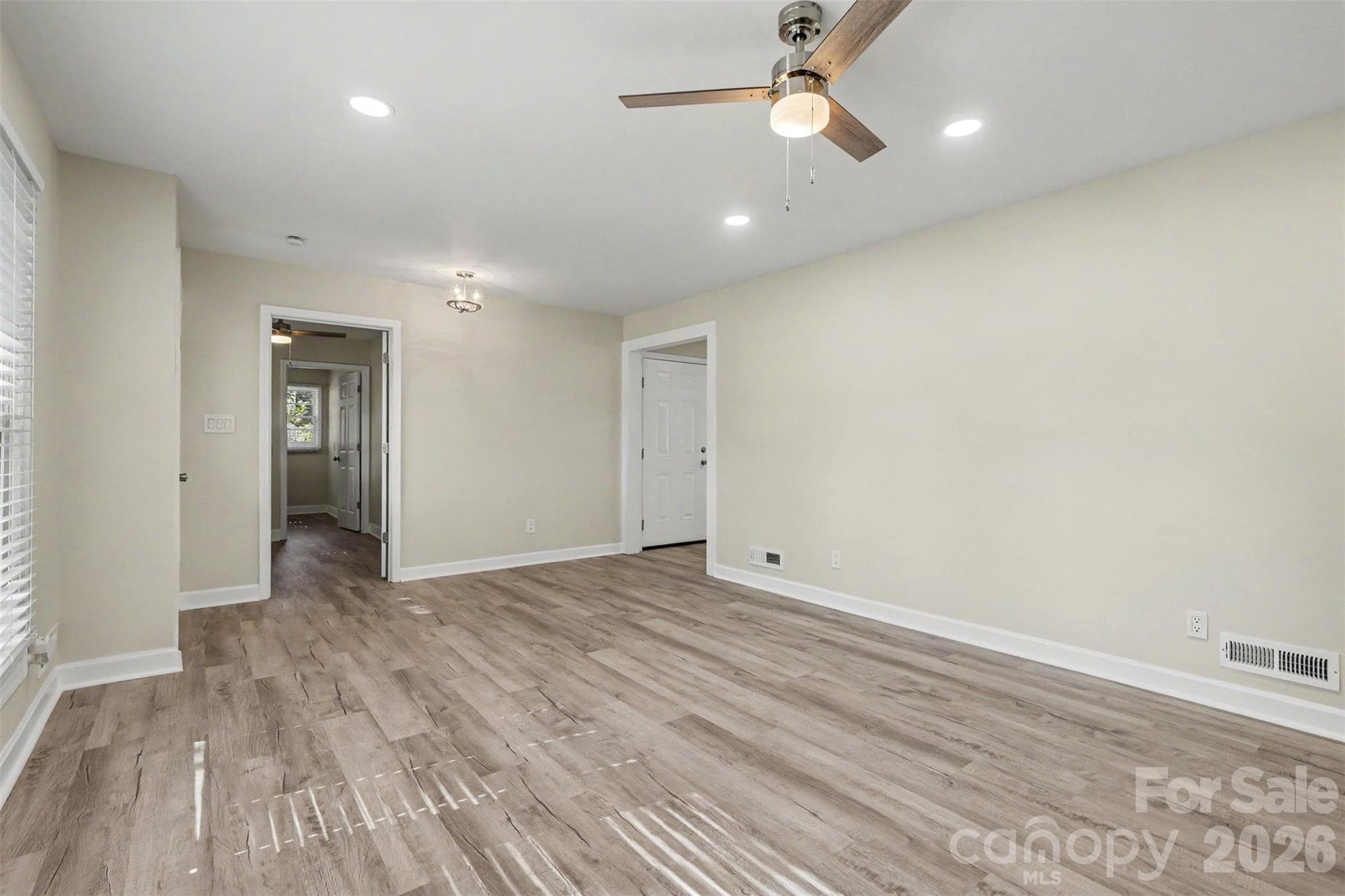 Family room - 519 Amon Lane, Pineville