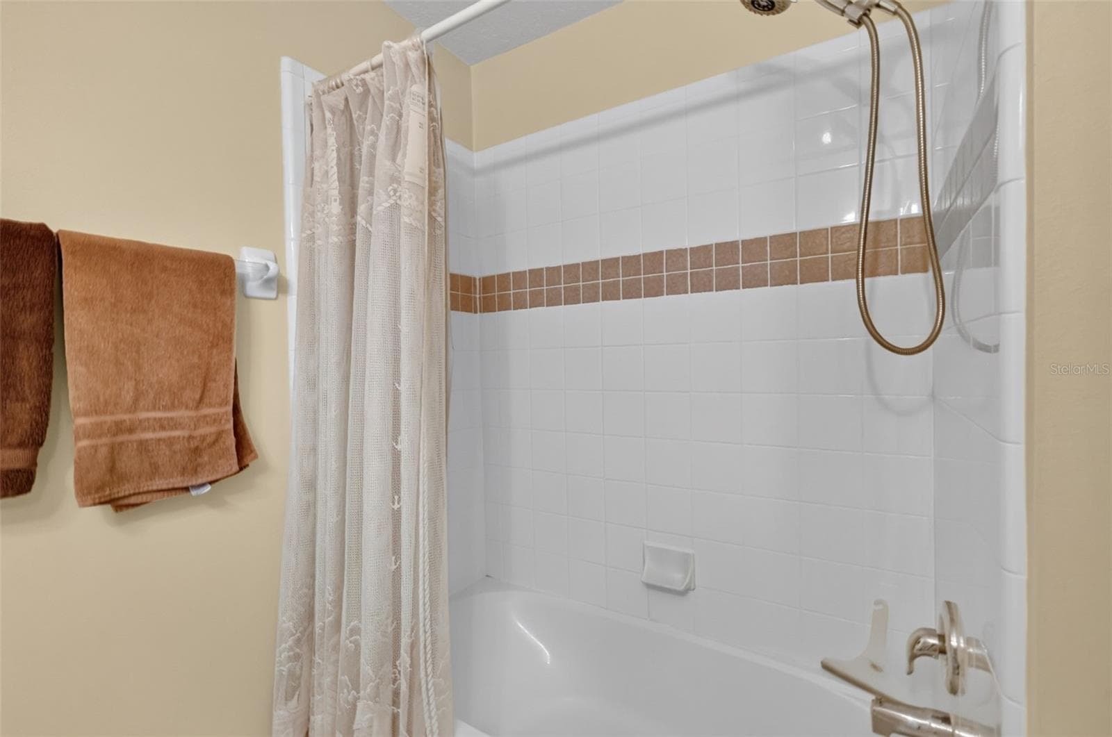 Single Family Residence at 10449 REGAL VIEW LOOP, CLERMONT, photo 21 of 26