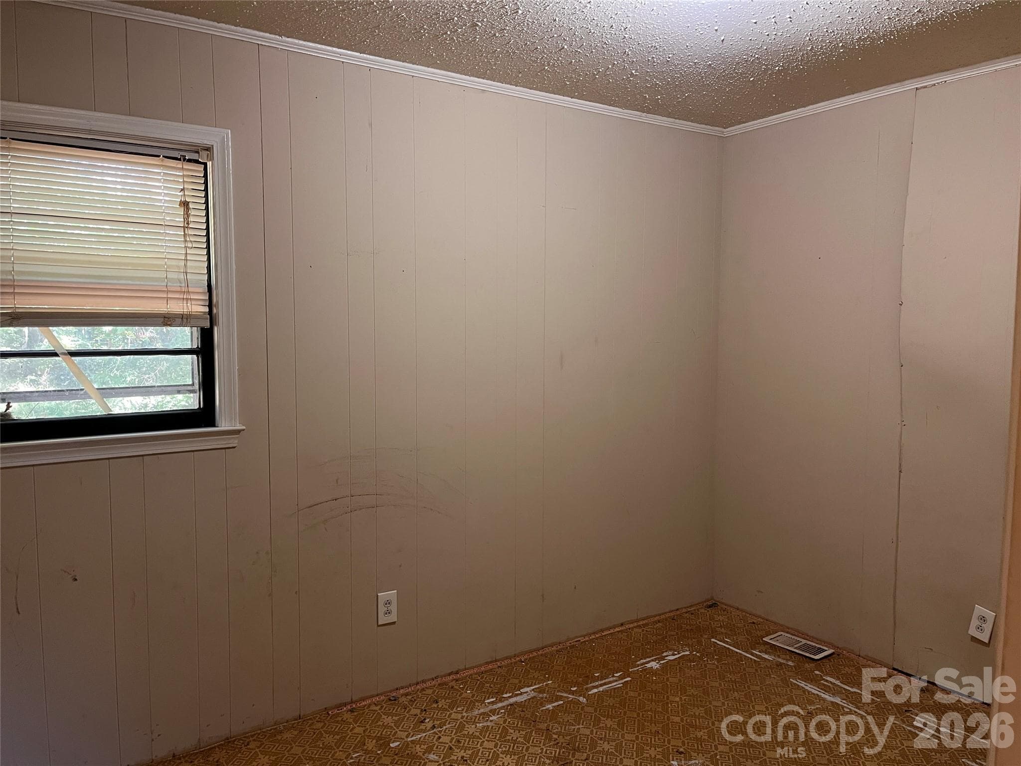 Single Family Residence at 1609 University Park Drive, Lancaster, photo 10 of 14