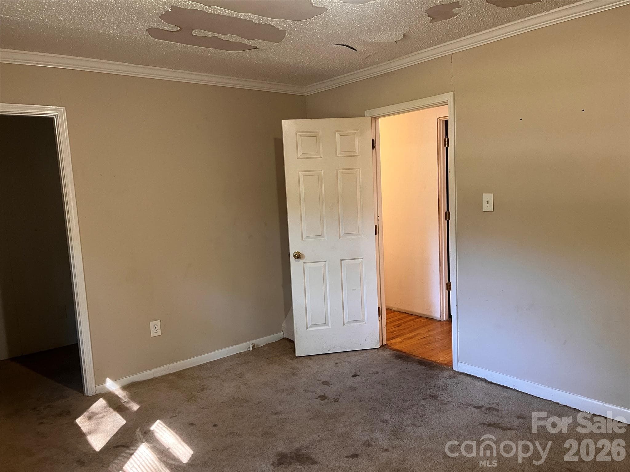 Single Family Residence at 1609 University Park Drive, Lancaster, photo 12 of 14