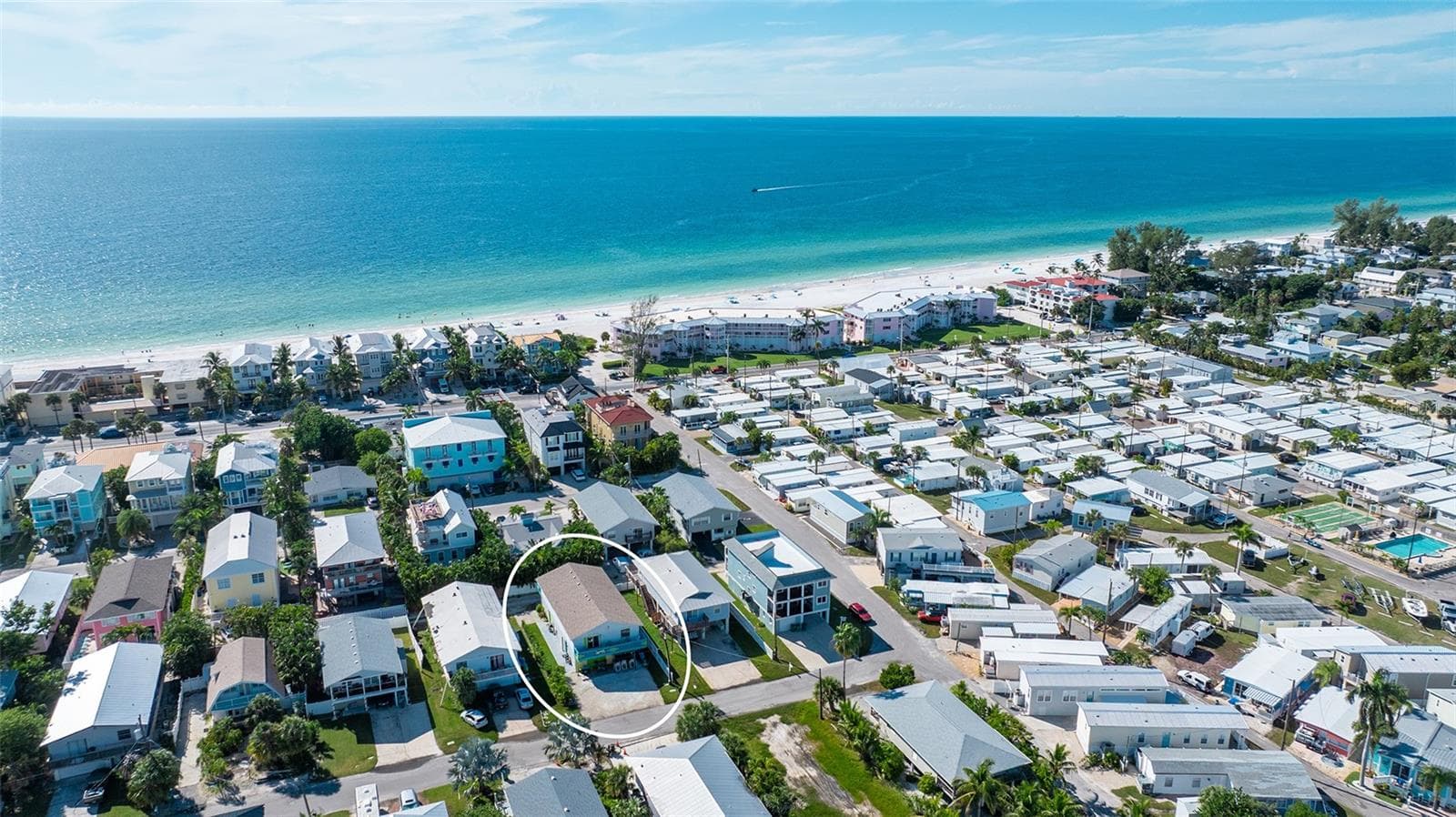 Less than three blocks to the Gulf and beach. - 2514 AVENUE B, BRADENTON BEACH