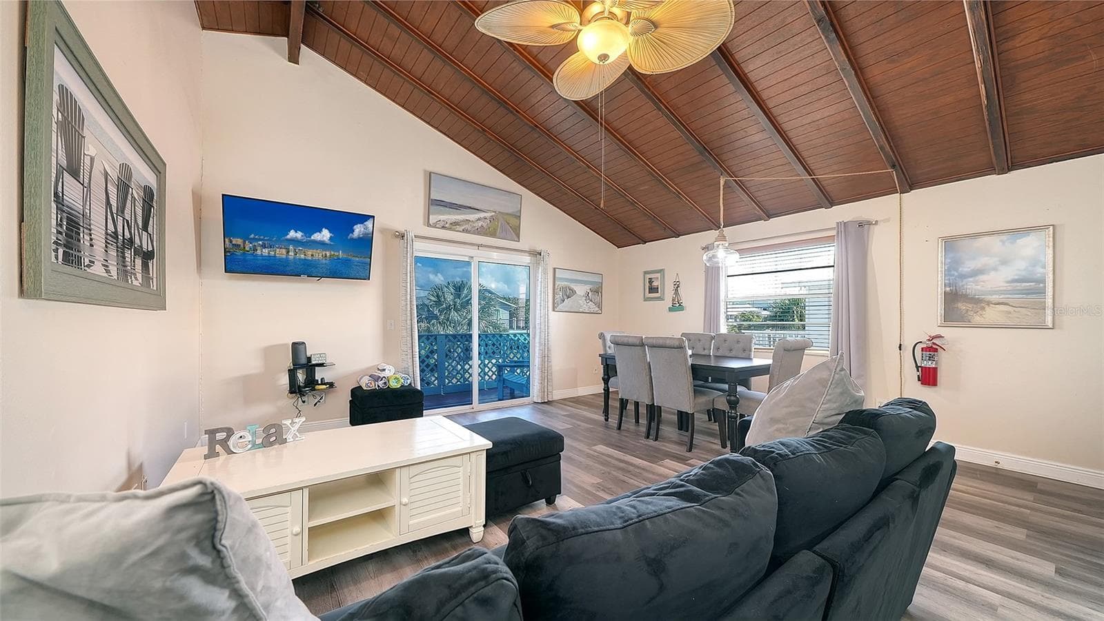 Unit A, Living/Dining Room combination. - 2514 AVENUE B, BRADENTON BEACH