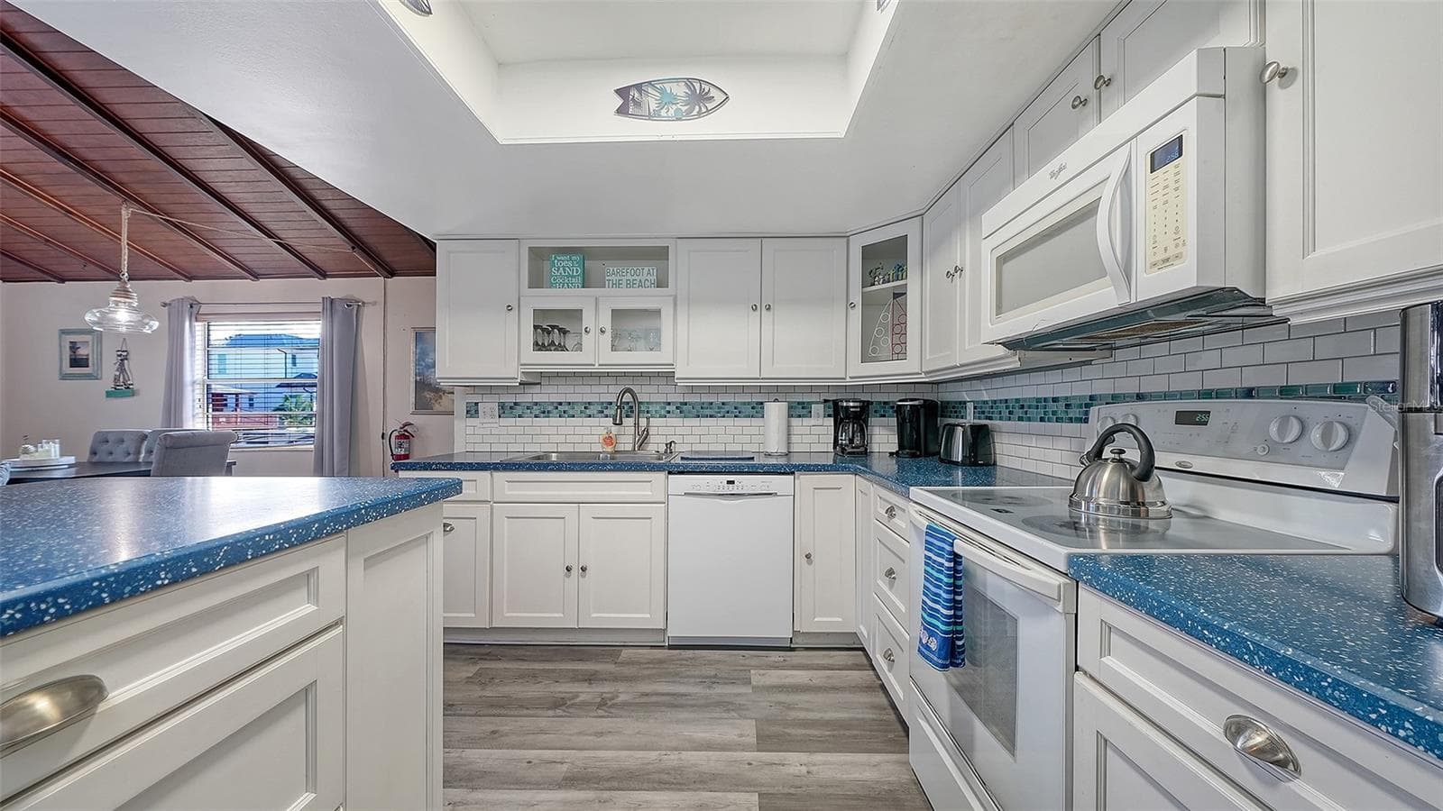 Unit A, Kitchen. - 2514 AVENUE B, BRADENTON BEACH