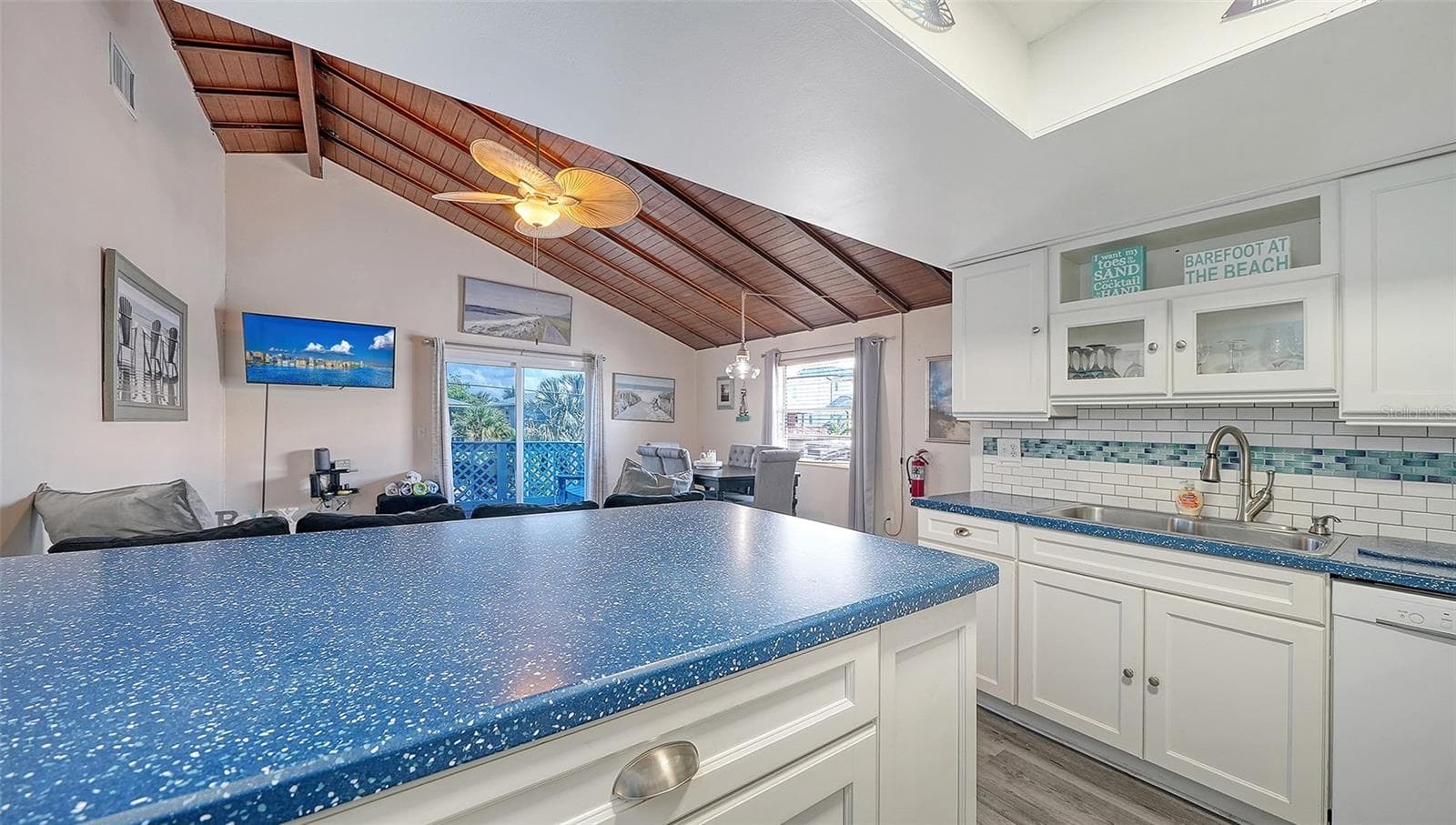 Unit A, Kitchen. - 2514 AVENUE B, BRADENTON BEACH