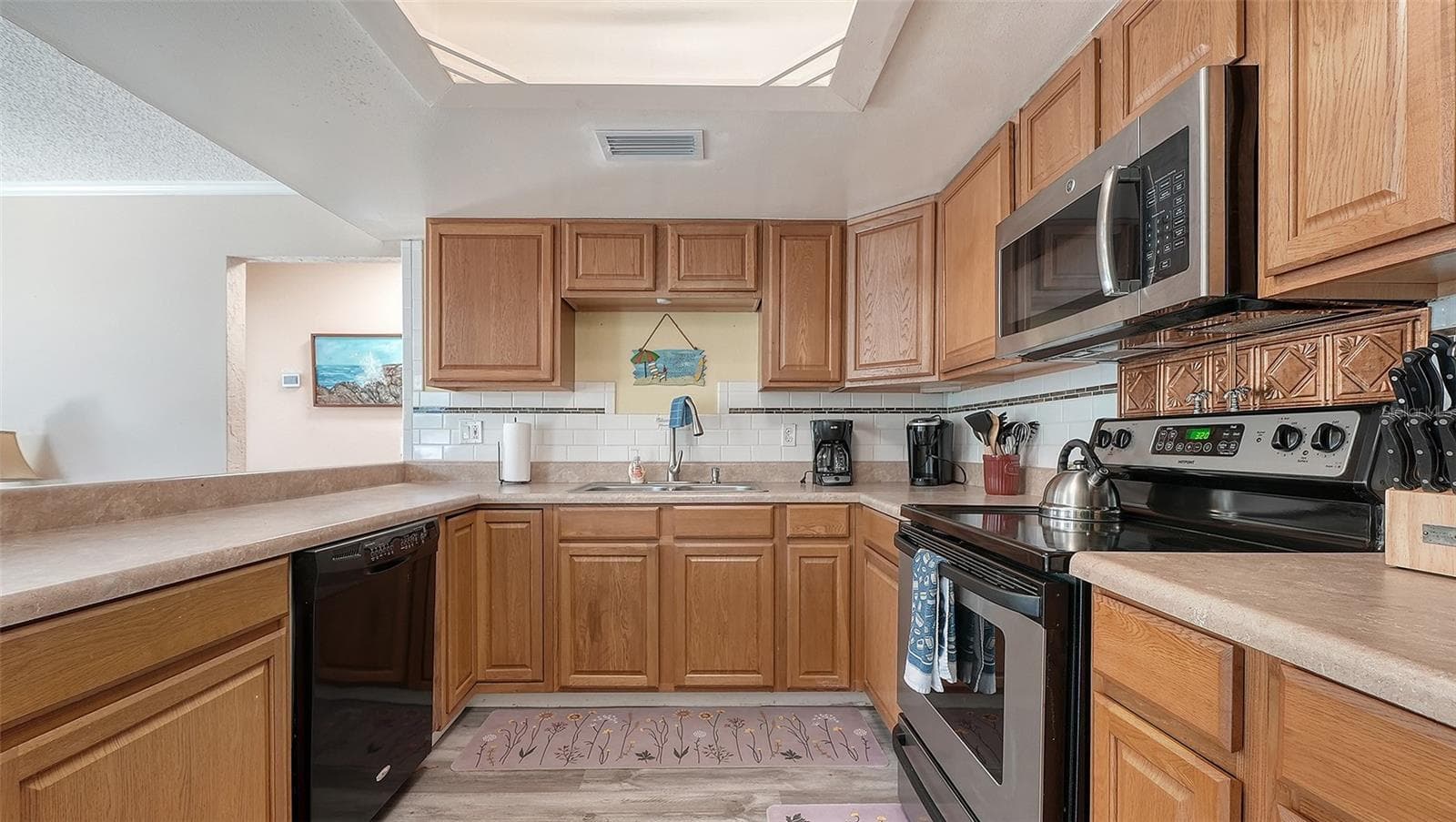 Unit B, Kitchen. - 2514 AVENUE B, BRADENTON BEACH