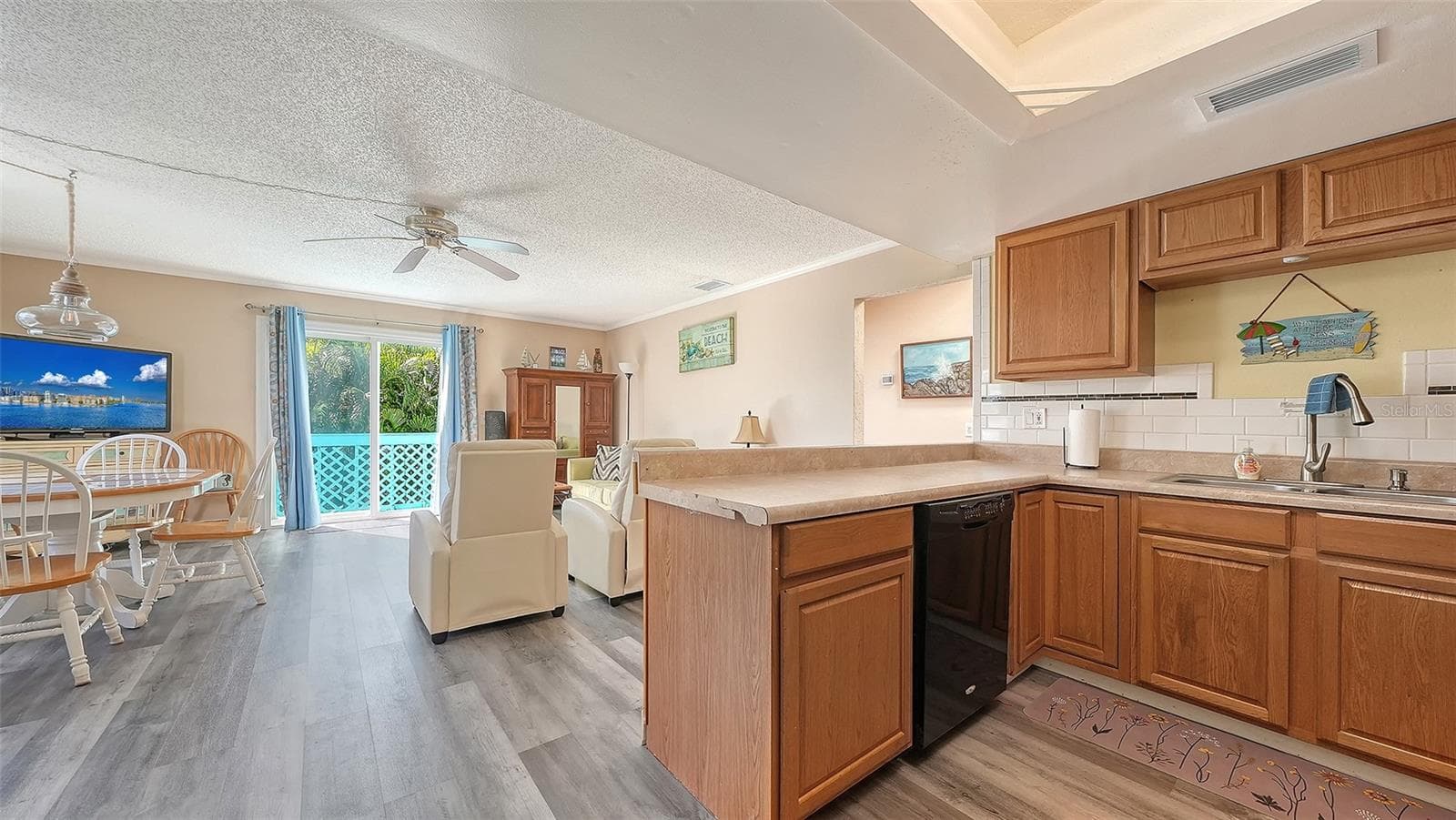 Unit B, Kitchen. - 2514 AVENUE B, BRADENTON BEACH