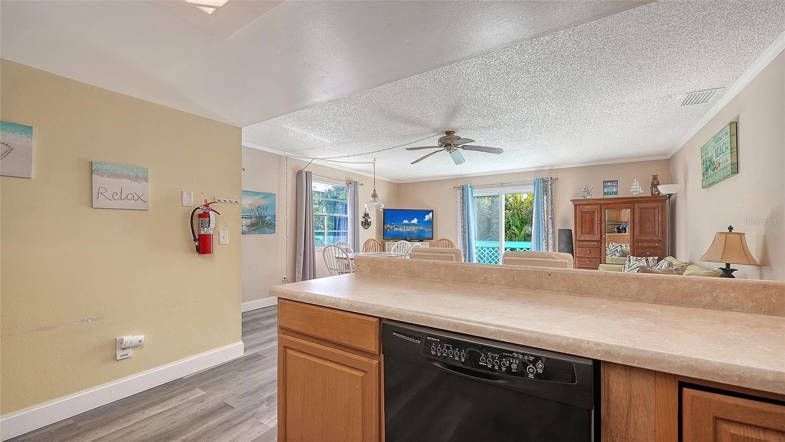 Unit B, Kitchen. - 2514 AVENUE B, BRADENTON BEACH