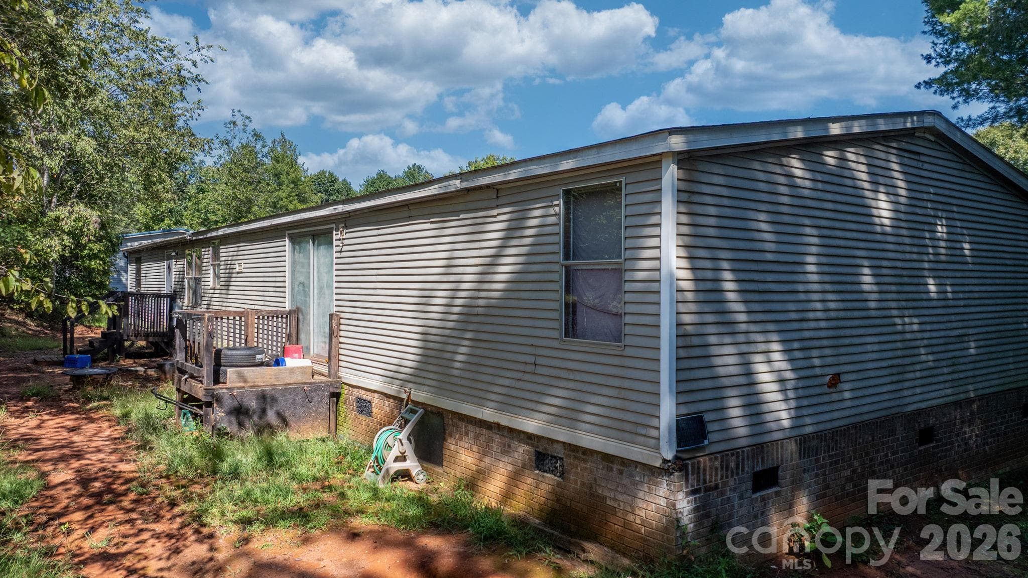 Single Family Residence at 4125 Alderbrook Court, Lenoir, photo 7 of 15