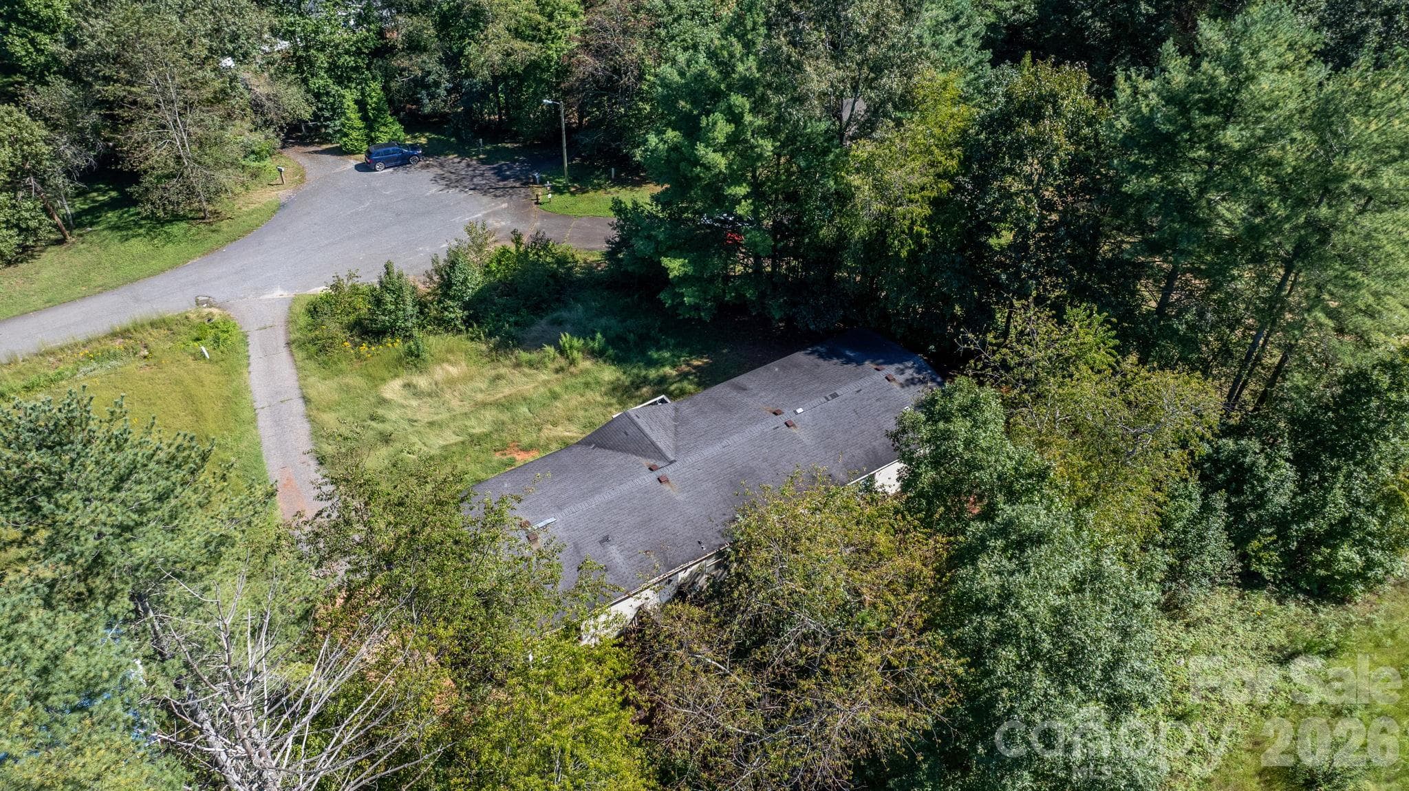 Single Family Residence at 4125 Alderbrook Court, Lenoir, photo 11 of 15