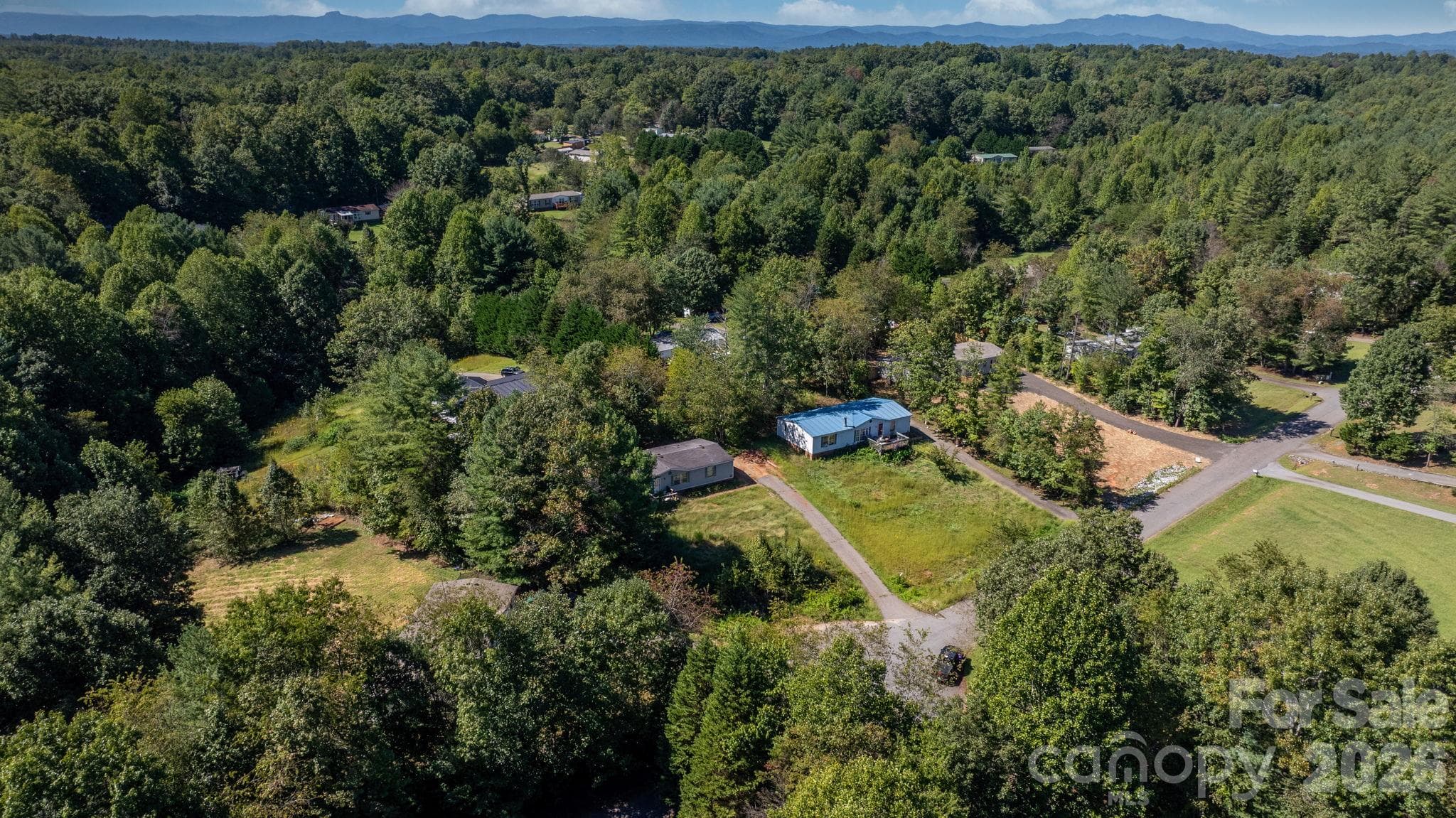 Single Family Residence at 4125 Alderbrook Court, Lenoir, photo 14 of 15