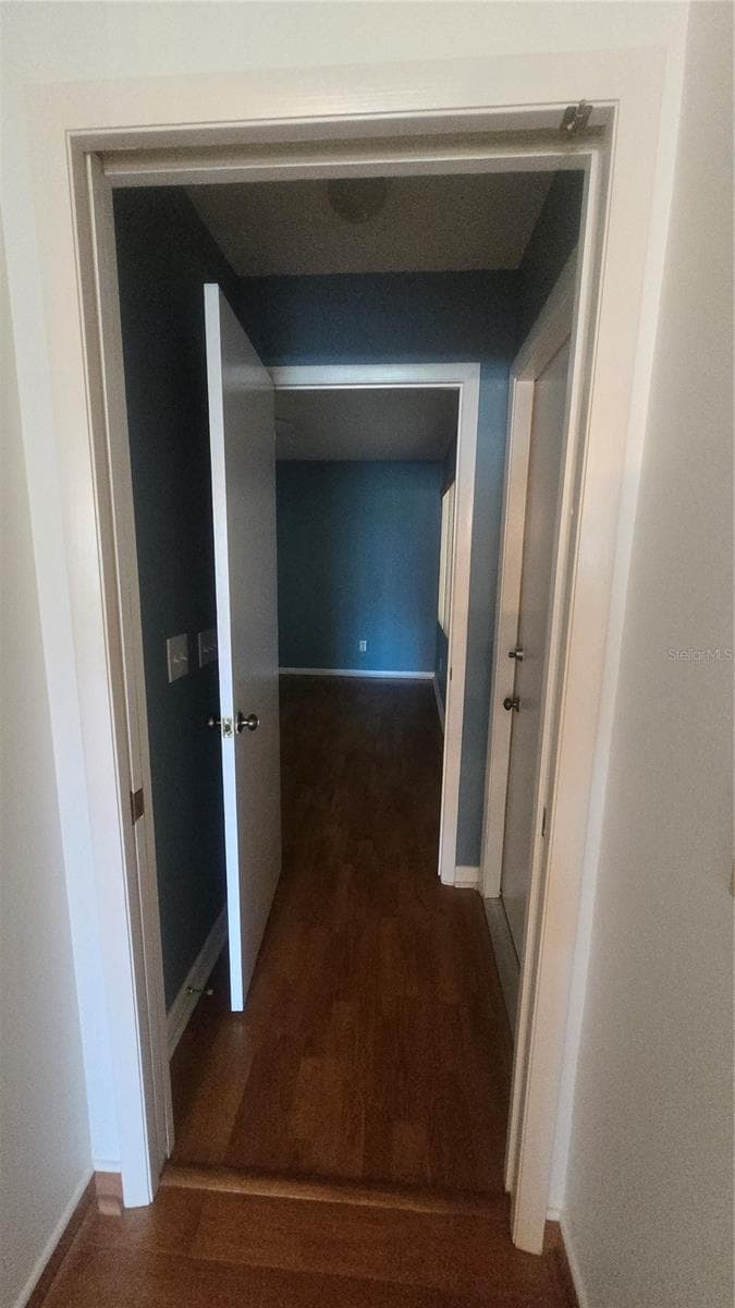 Entry way to the the 2nd master bedroom suite or mother in law suite. Can be a seperate entrance or integrated with the rest of the house - 10386 112TH WAY N, SEMINOLE