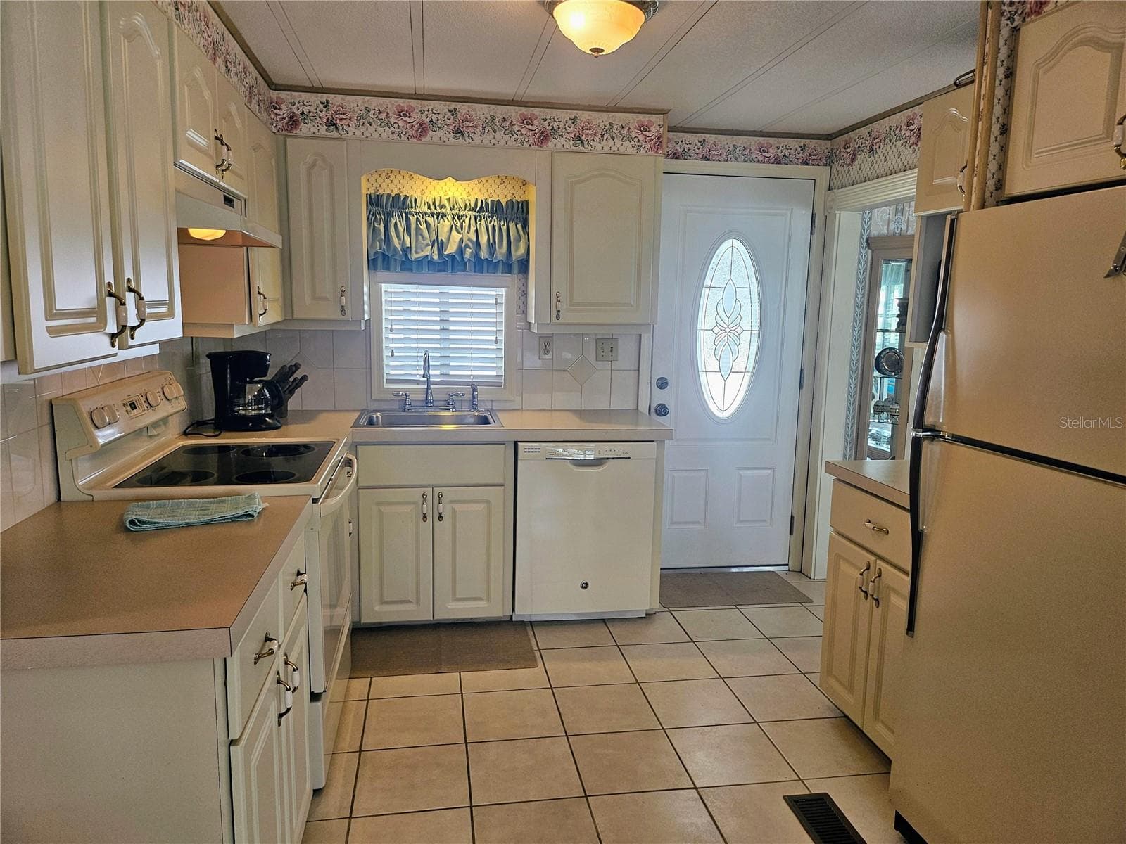 Mobile Home at 3218 SUMAC TER, SARASOTA, photo 12 of 71
