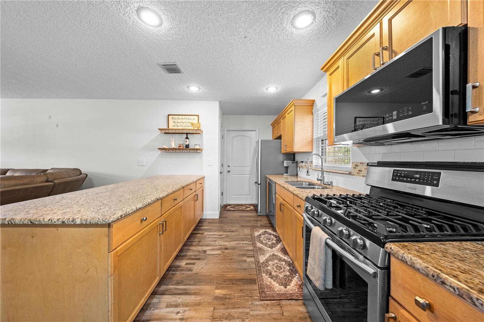 Single Family Residence at 4801 LAKE SHORE DR, ST CLOUD, photo 14 of 39