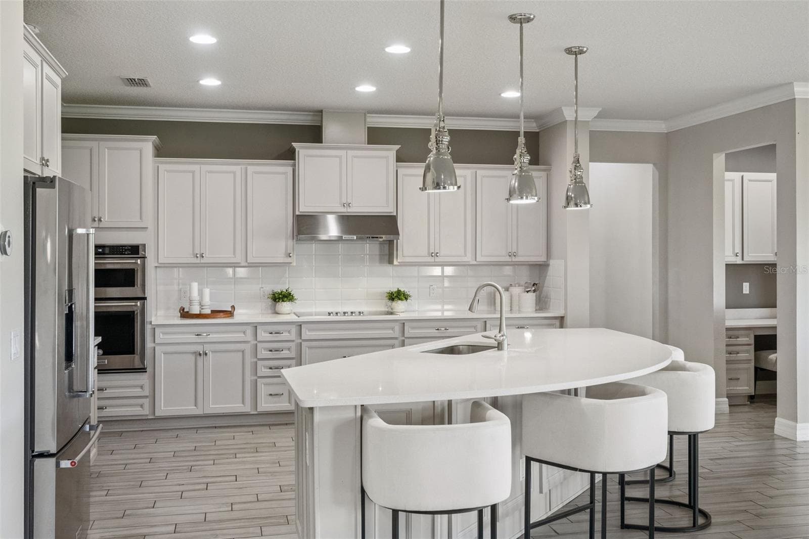 Single Family Residence at 17537 LAGODA LN, ORLANDO, photo 18 of 51