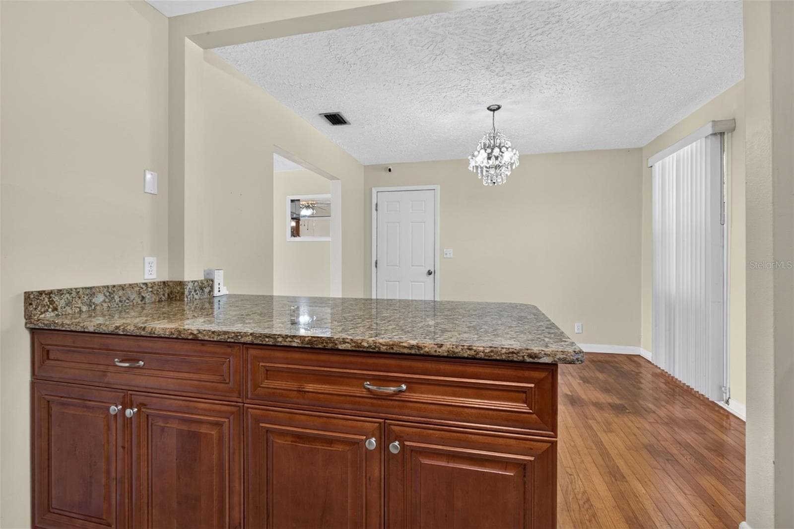 Single Family Residence at LAKE LUCINA, JACKSONVILLE, photo 18 of 39