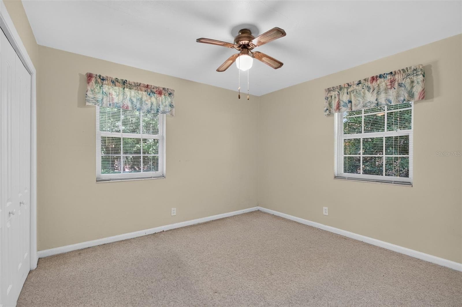 Single Family Residence at LAKE LUCINA, JACKSONVILLE, photo 27 of 39