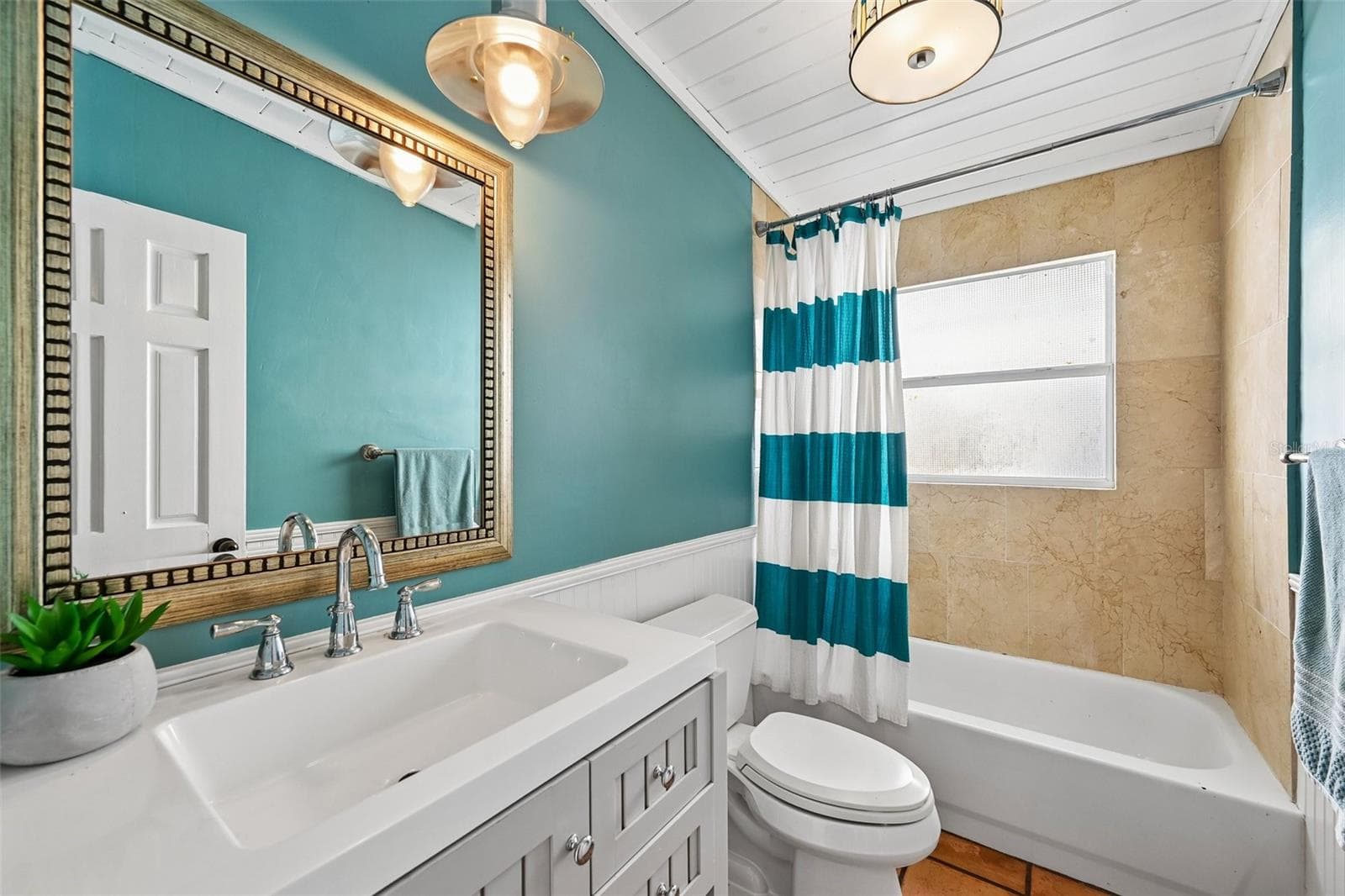 Single Family Residence at 2110 EUCLID TER, SARASOTA, photo 10 of 13