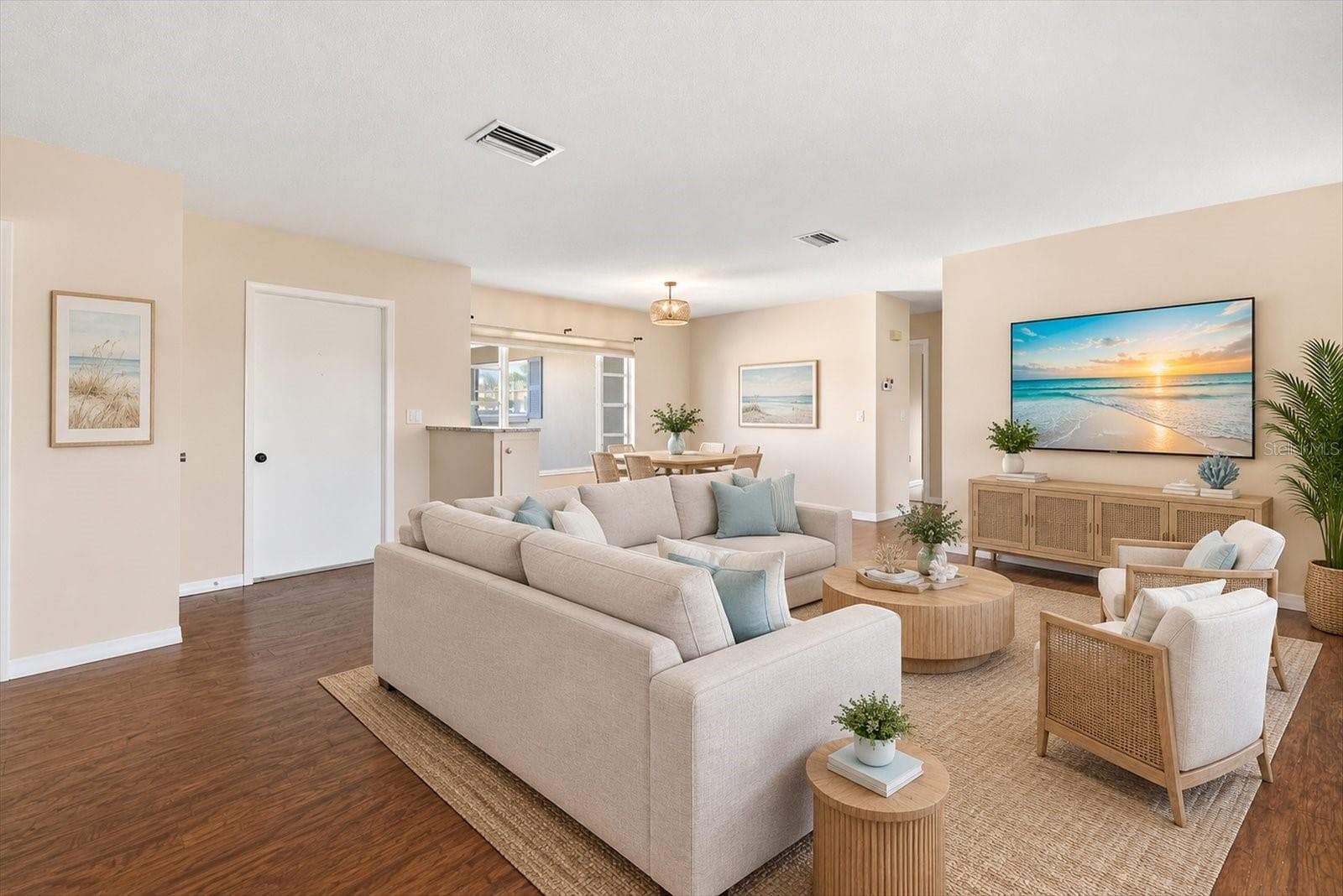 Single Family Residence at 832 S GONDOLA DR, VENICE, photo 9 of 47