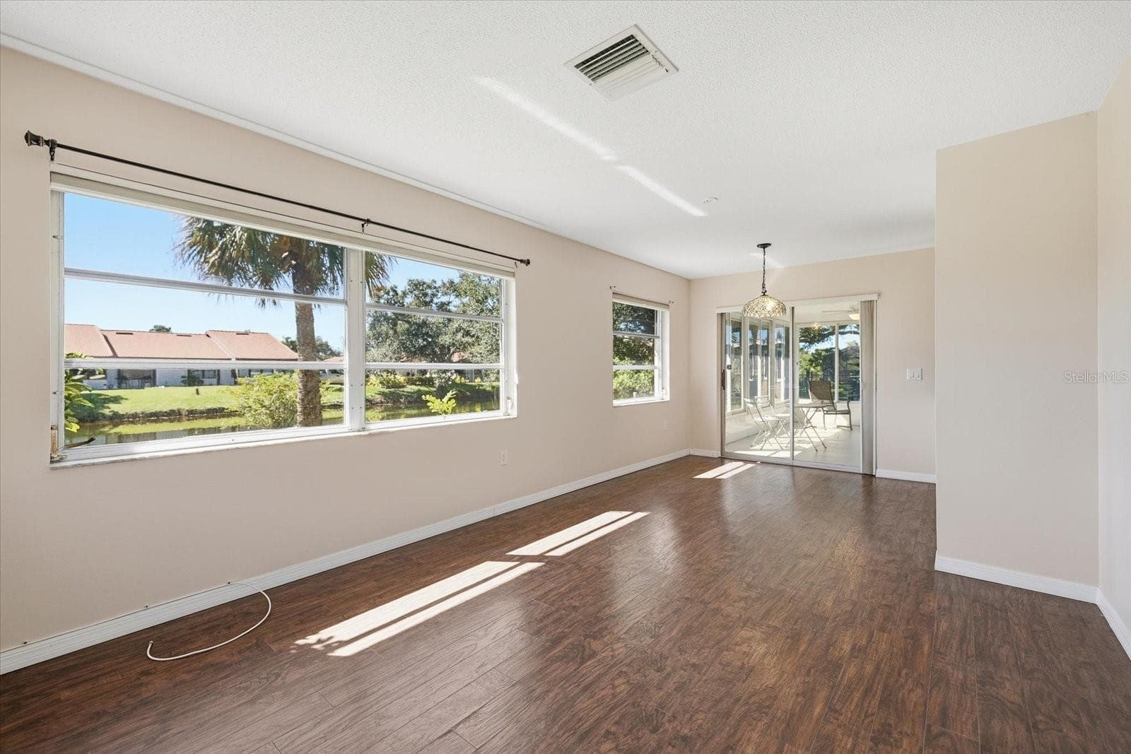 Single Family Residence at 832 S GONDOLA DR, VENICE, photo 21 of 47
