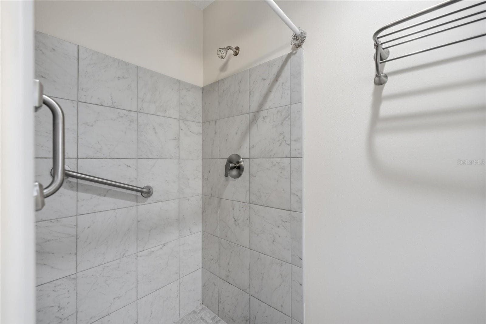 Single Family Residence at 832 S GONDOLA DR, VENICE, photo 29 of 47