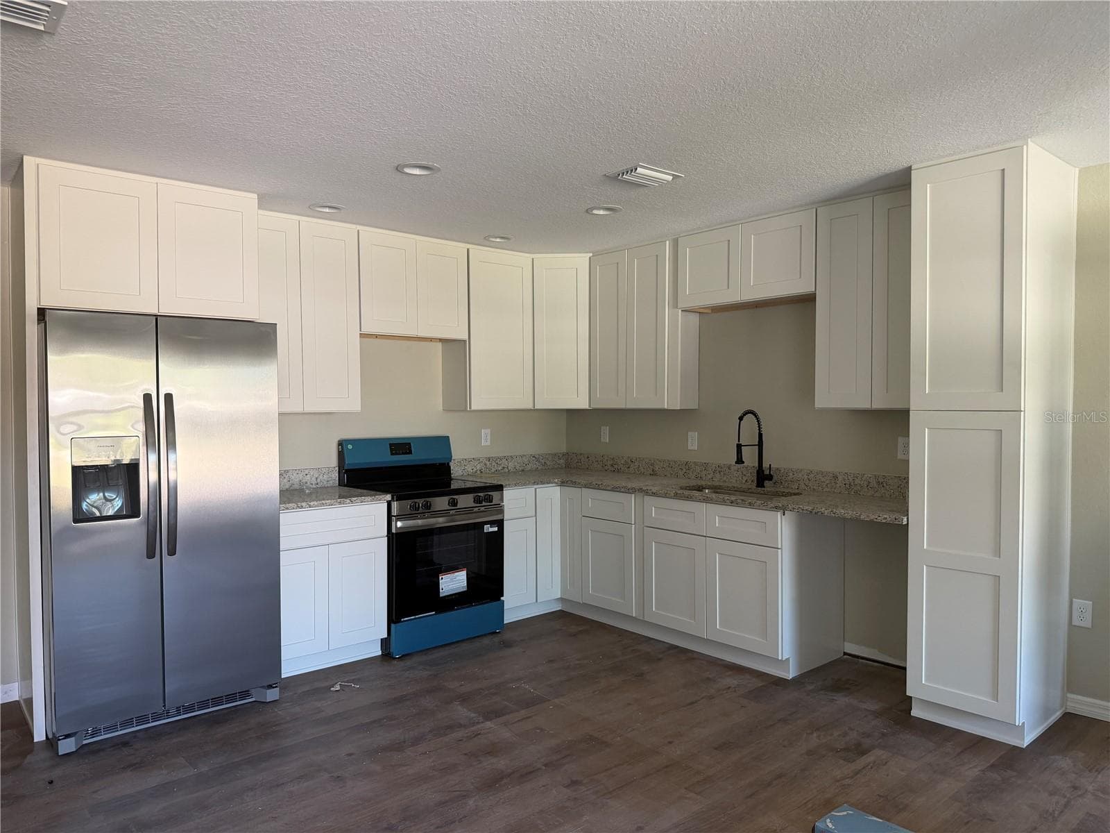 Single Family Residence at 13797 SE 40TH CT, SUMMERFIELD, photo 6 of 31