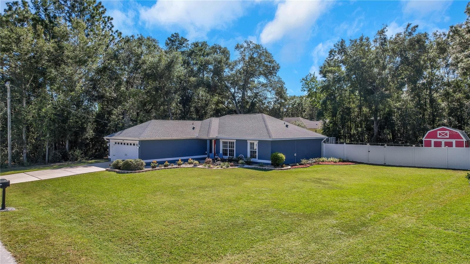 Single Family Residence at 8680 SE 160TH PL, SUMMERFIELD, photo 2 of 67