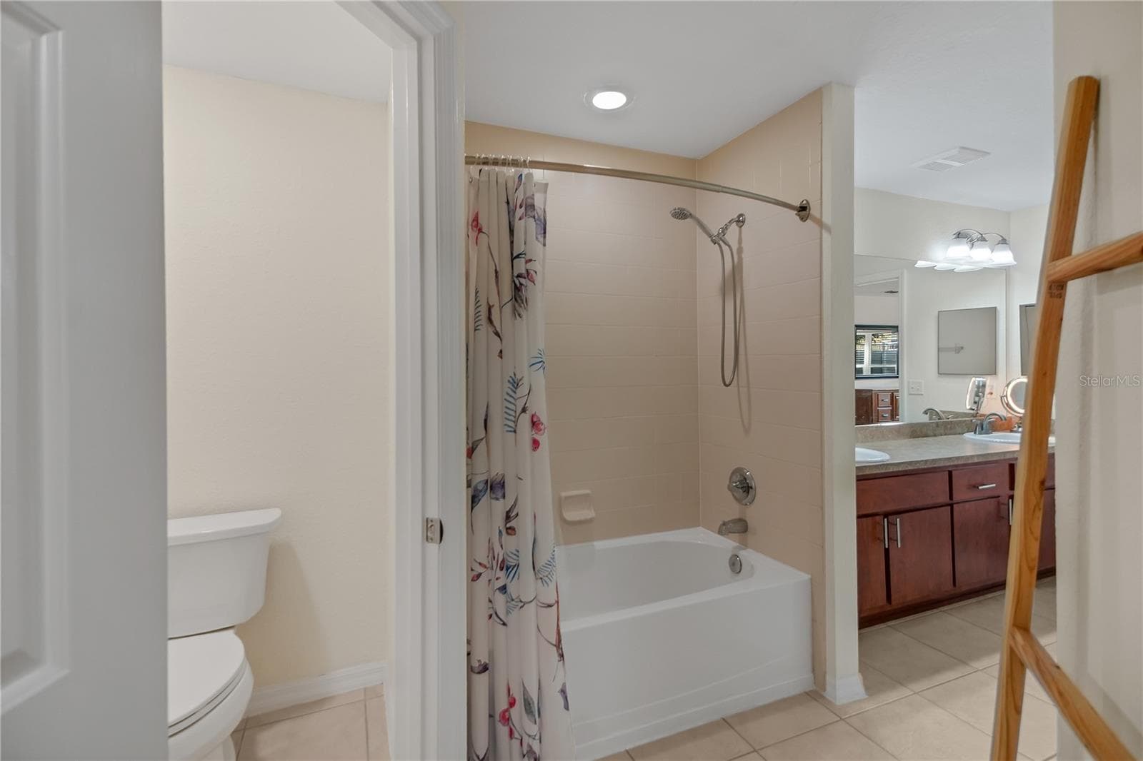 Single Family Residence at 8680 SE 160TH PL, SUMMERFIELD, photo 38 of 67
